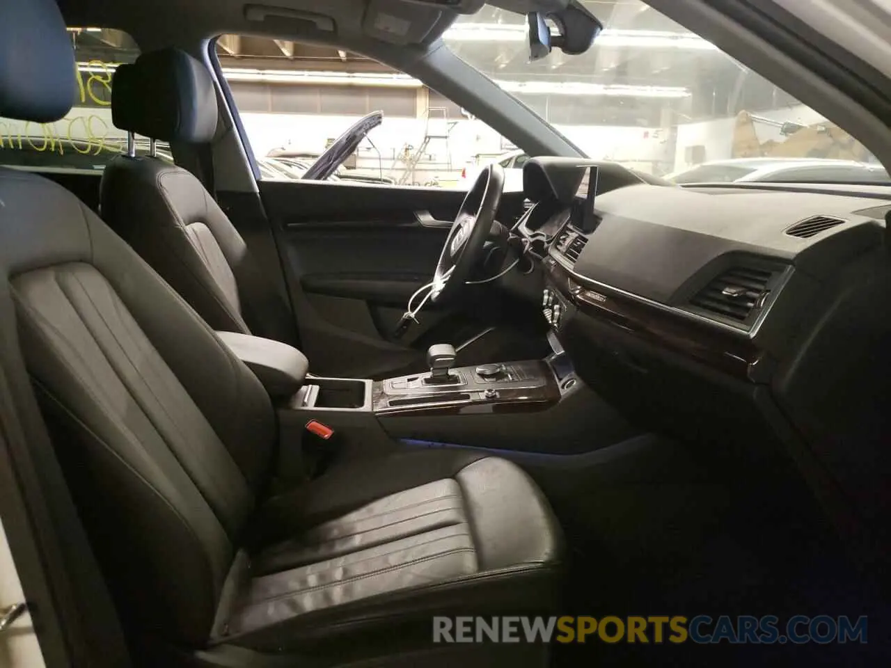 5 Photograph of a damaged car WA1ANAFY2L2081806 AUDI Q5 2020