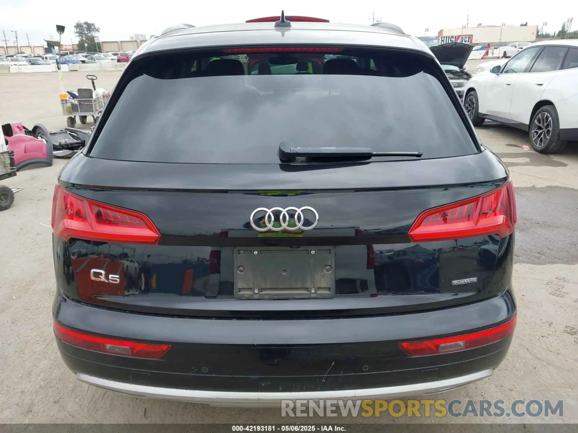 16 Photograph of a damaged car WA1ANAFY2L2086536 AUDI Q5 2020