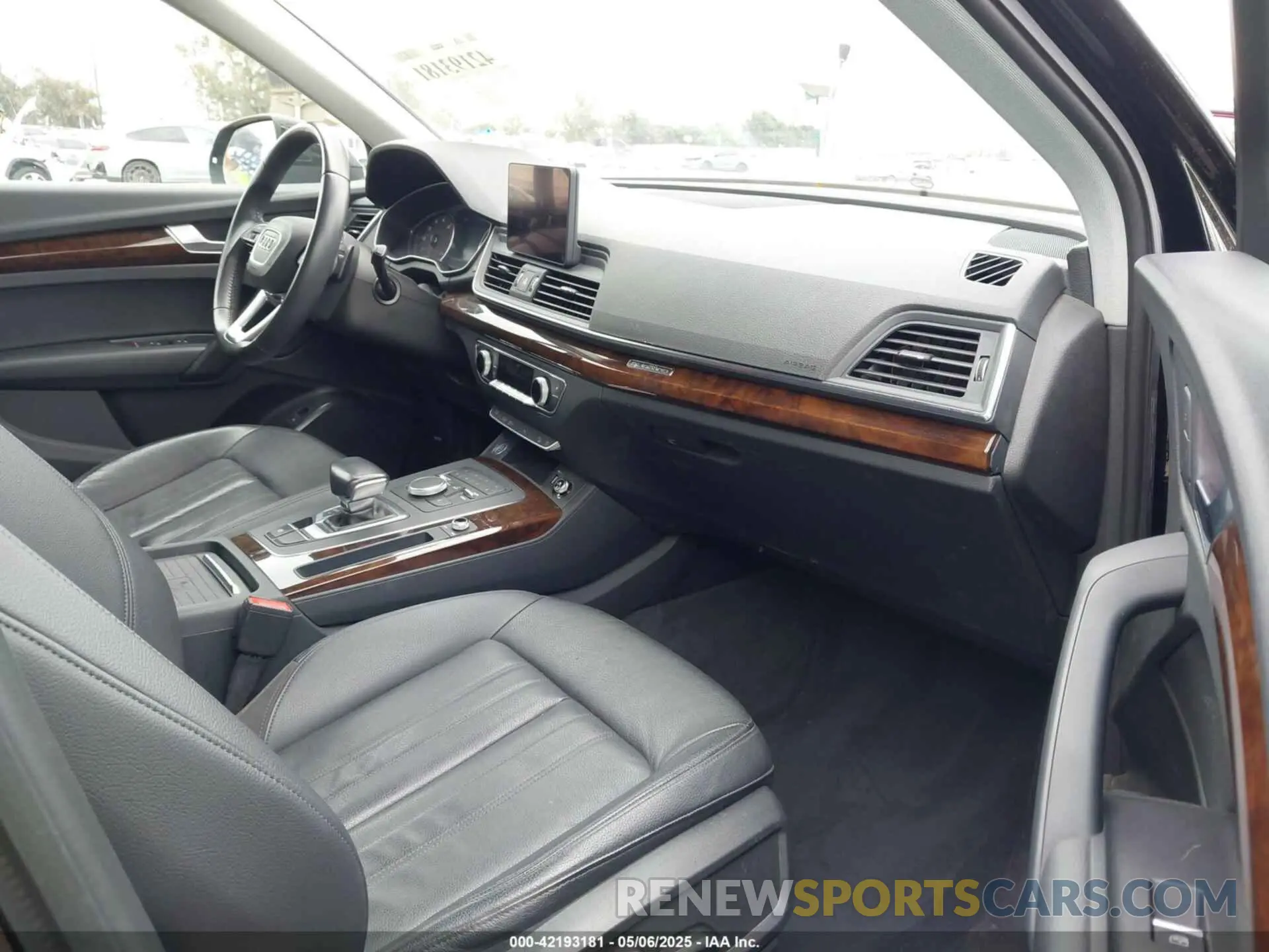 5 Photograph of a damaged car WA1ANAFY2L2086536 AUDI Q5 2020