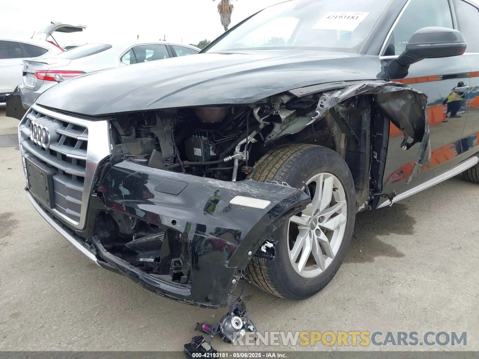 6 Photograph of a damaged car WA1ANAFY2L2086536 AUDI Q5 2020