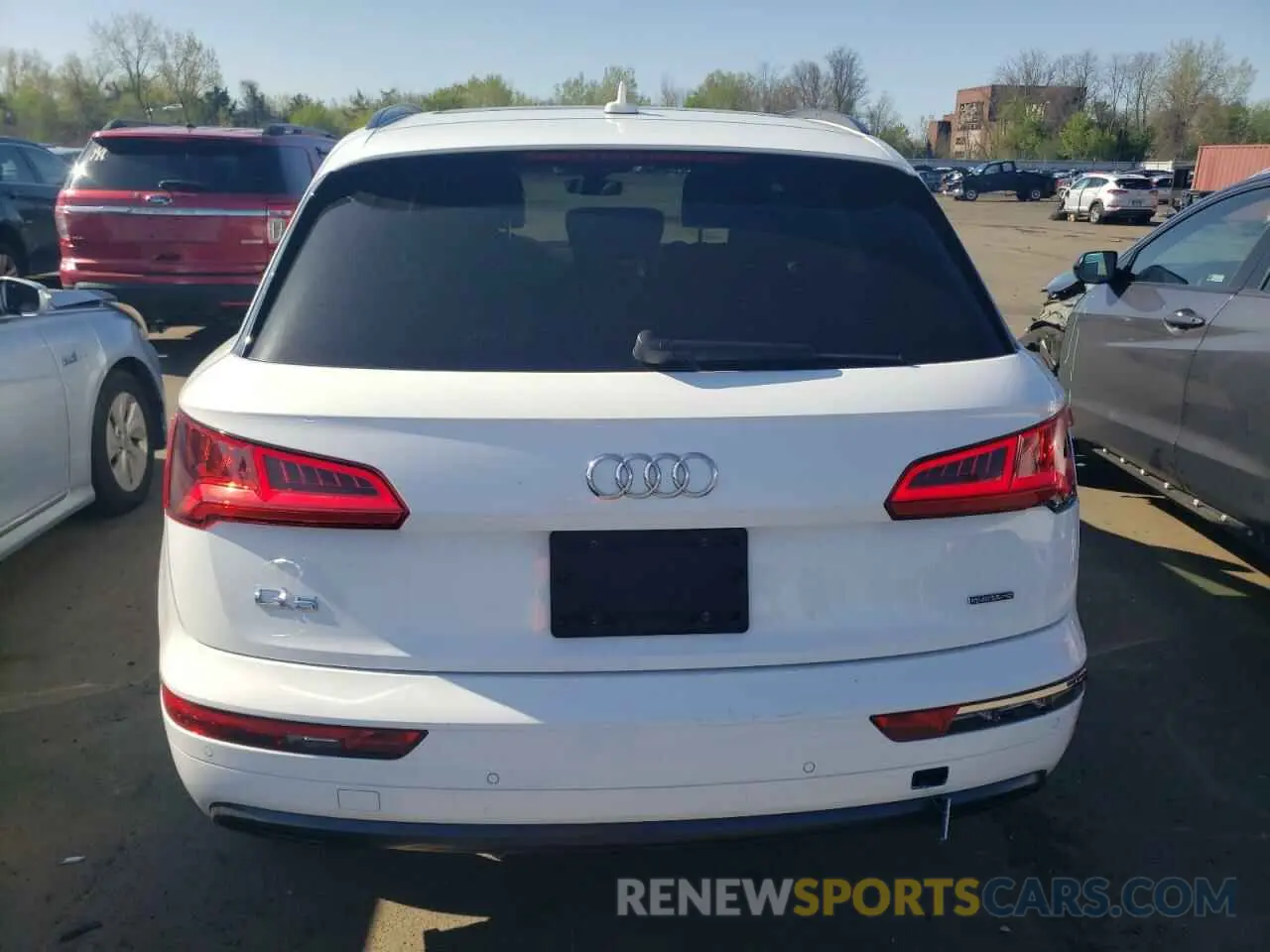 6 Photograph of a damaged car WA1ANAFY2L2090232 AUDI Q5 2020