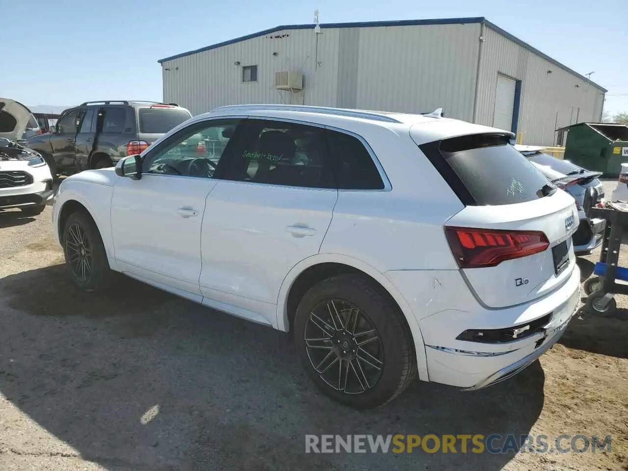 2 Photograph of a damaged car WA1ANAFY3L2013367 AUDI Q5 2020
