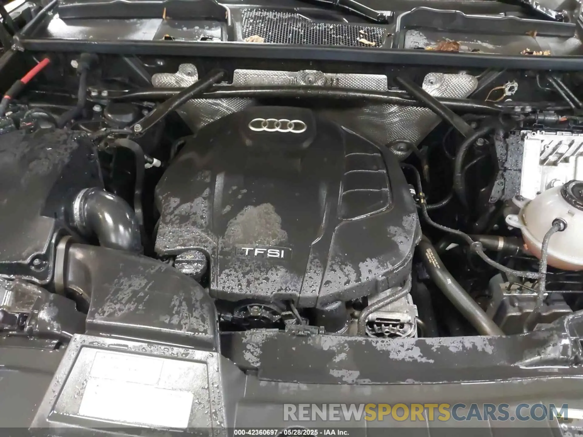 10 Photograph of a damaged car WA1ANAFY3L2036907 AUDI Q5 2020