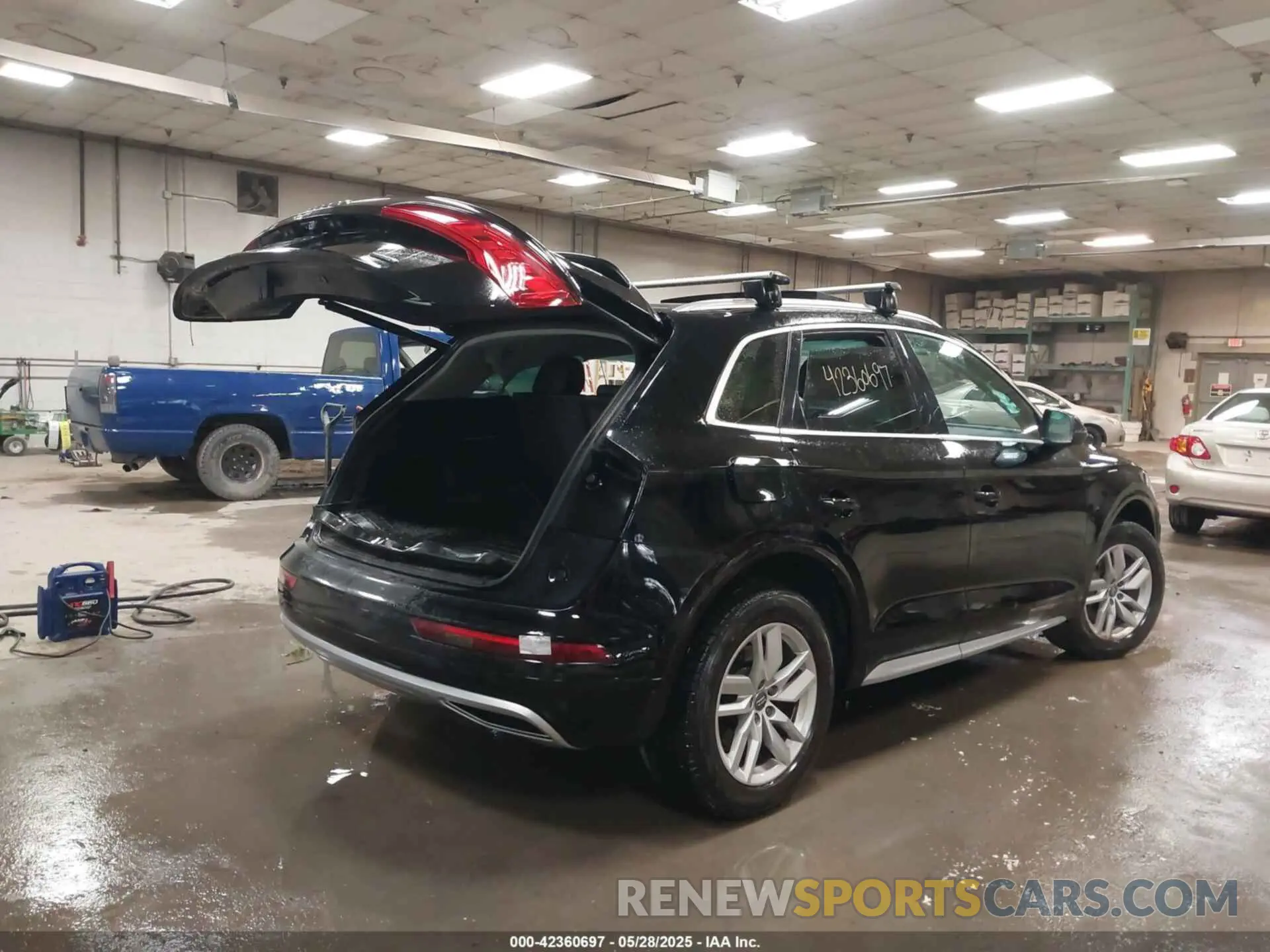 4 Photograph of a damaged car WA1ANAFY3L2036907 AUDI Q5 2020
