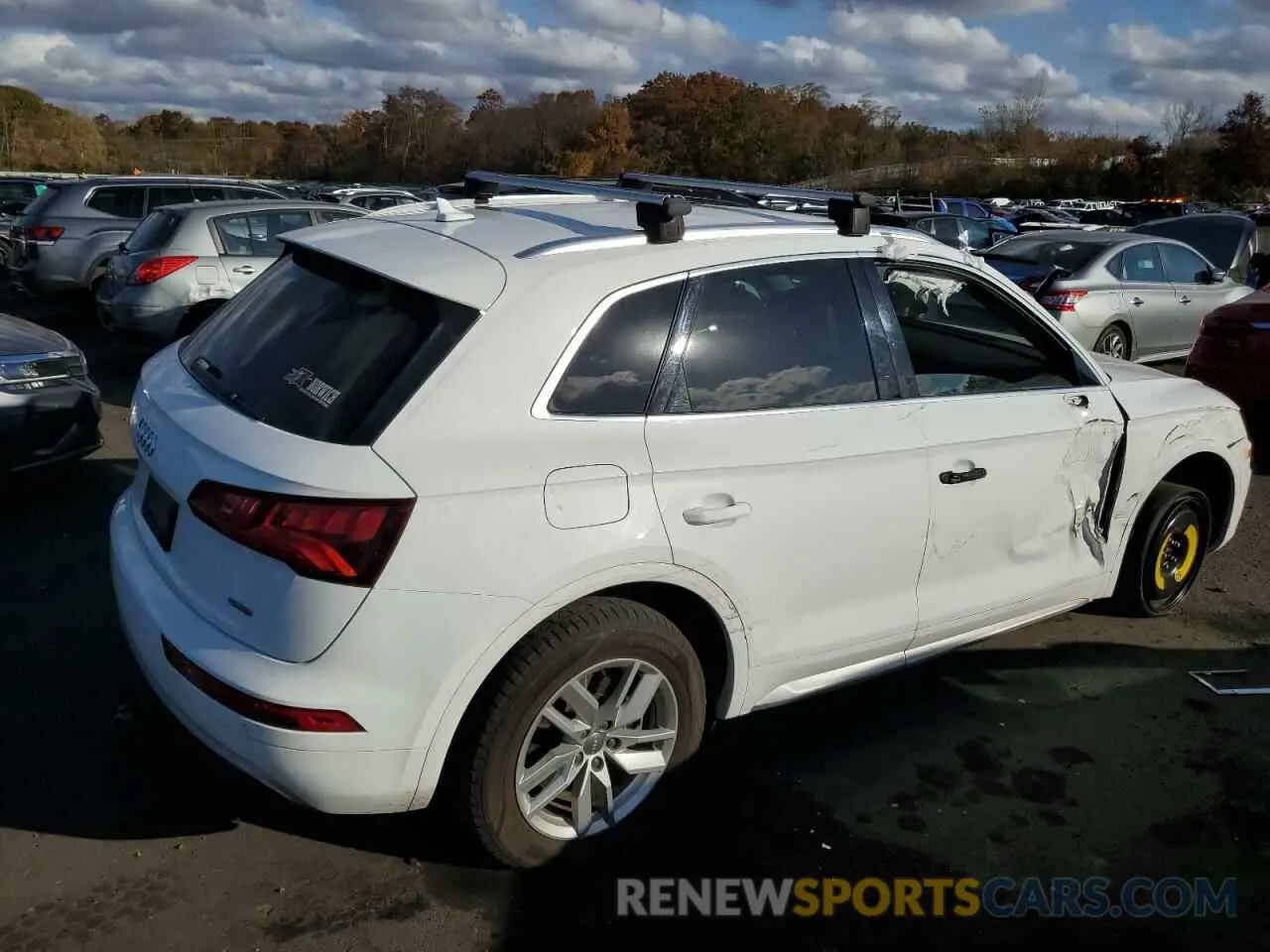 3 Photograph of a damaged car WA1ANAFY3L2054114 AUDI Q5 2020