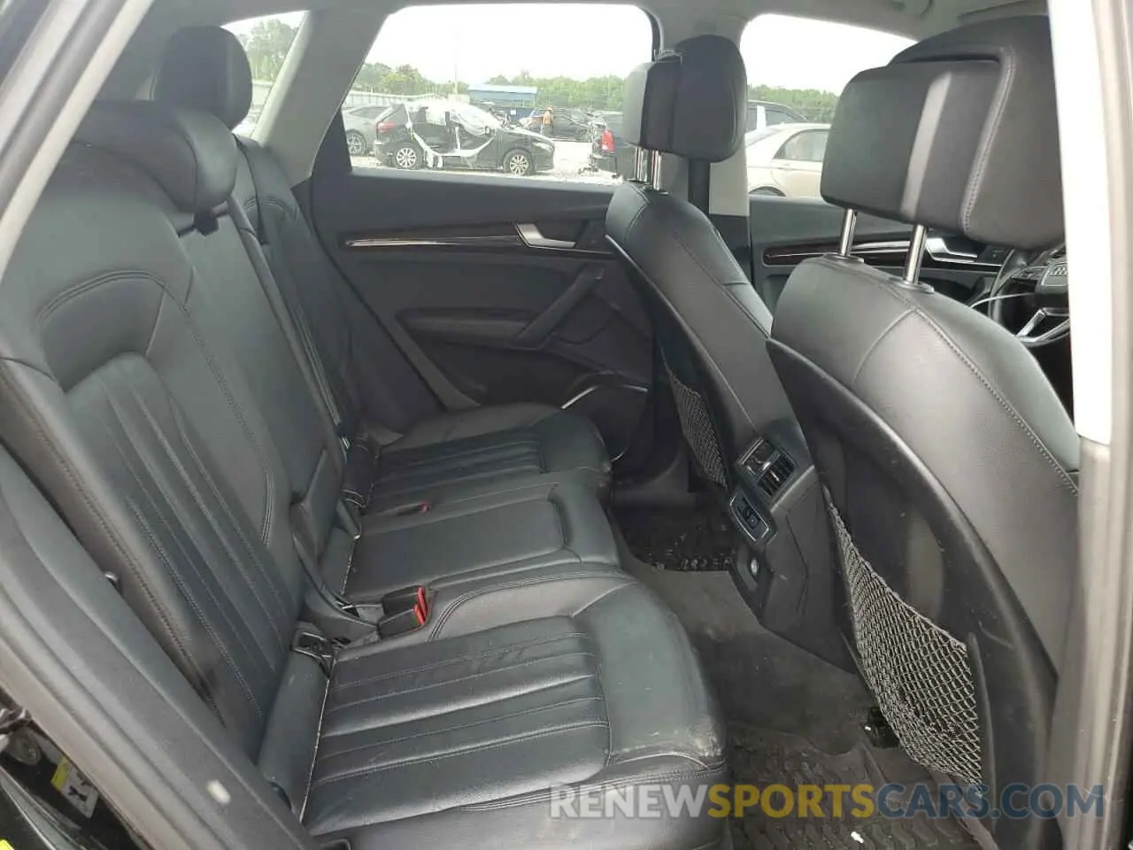 11 Photograph of a damaged car WA1ANAFY4L2039184 AUDI Q5 2020