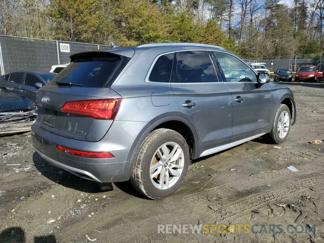 3 Photograph of a damaged car WA1ANAFY4L2060195 AUDI Q5 2020