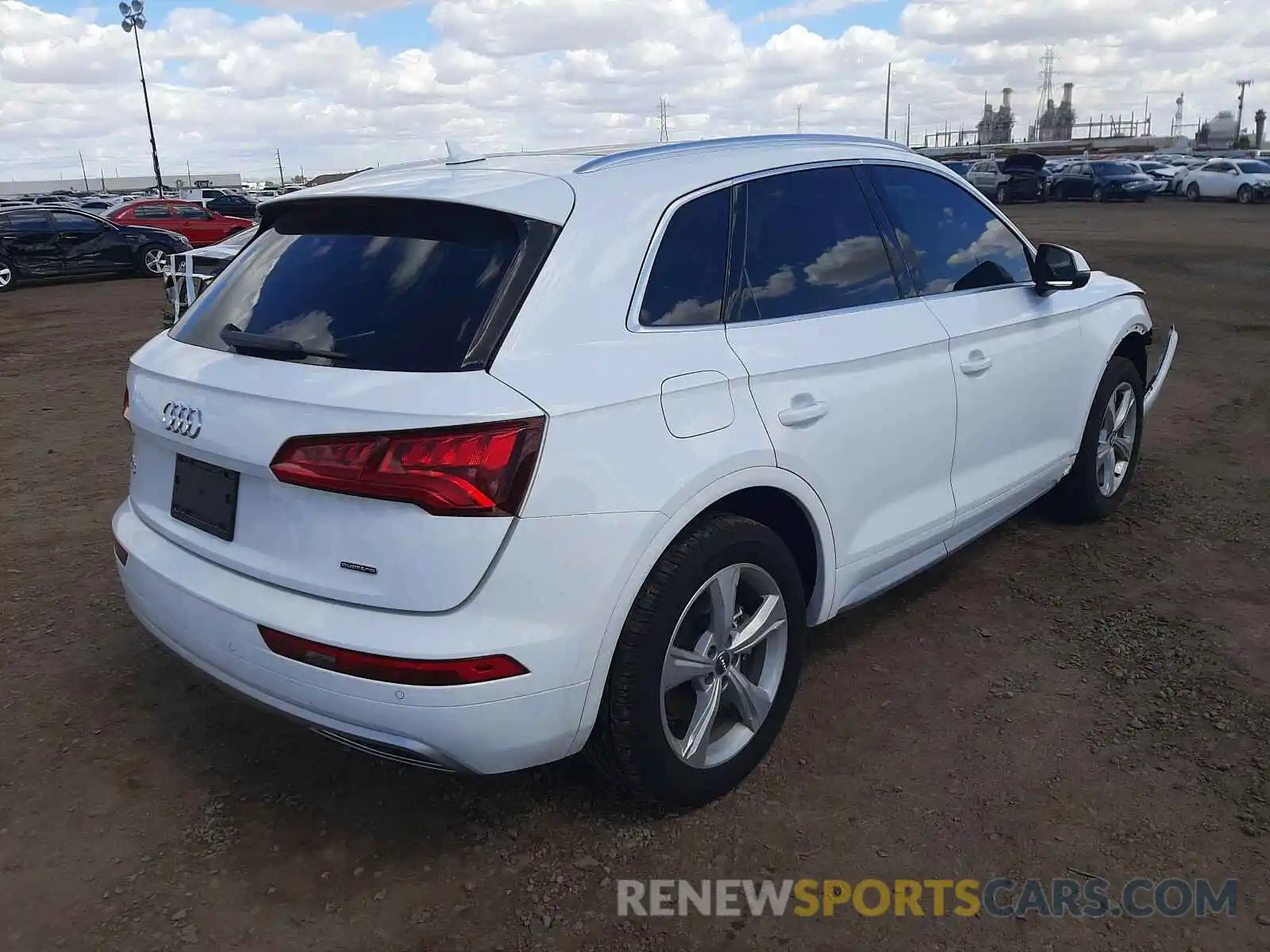 4 Photograph of a damaged car WA1ANAFY4L2064473 AUDI Q5 2020