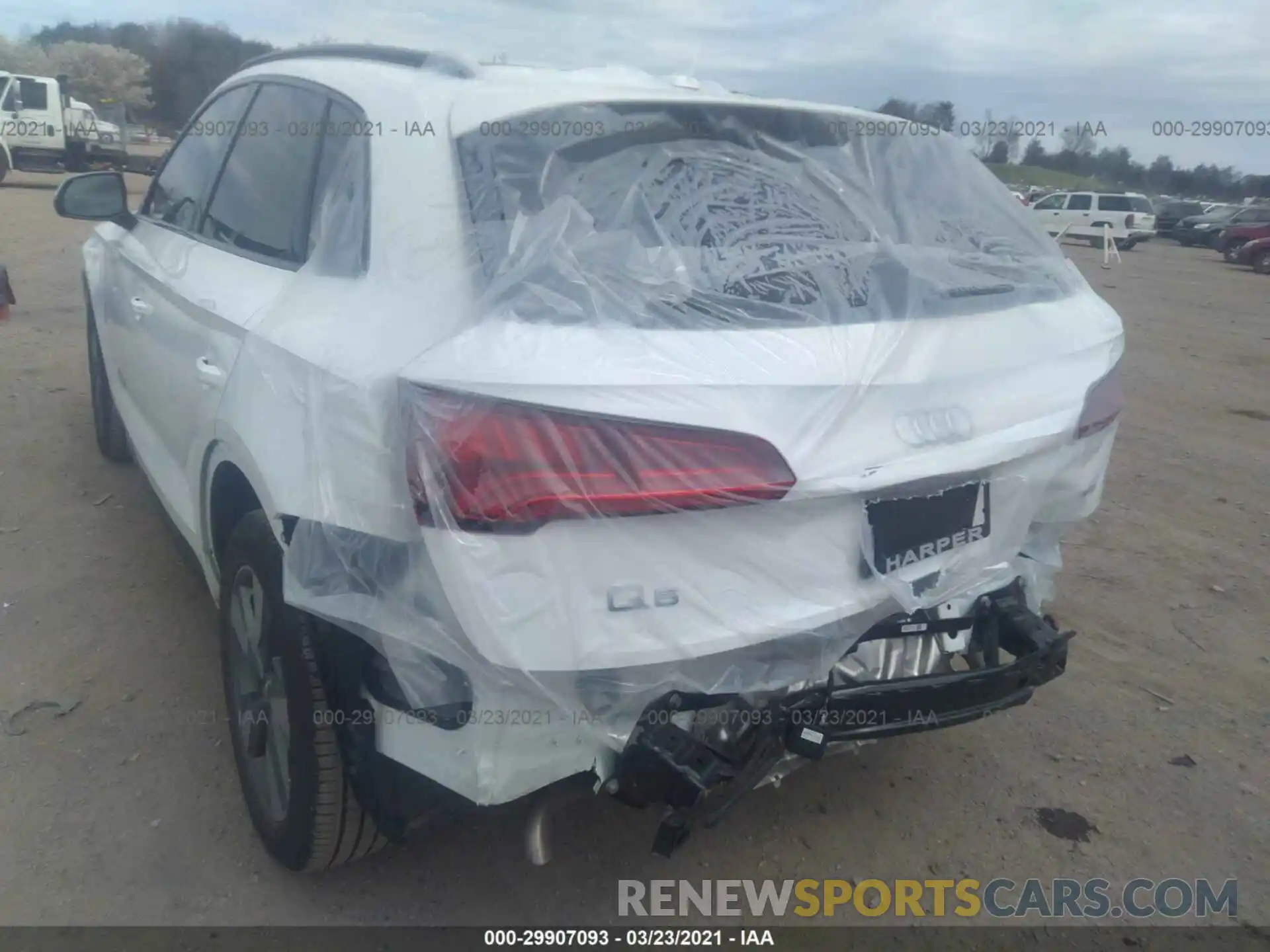 6 Photograph of a damaged car WA1ANAFY4L2107449 AUDI Q5 2020