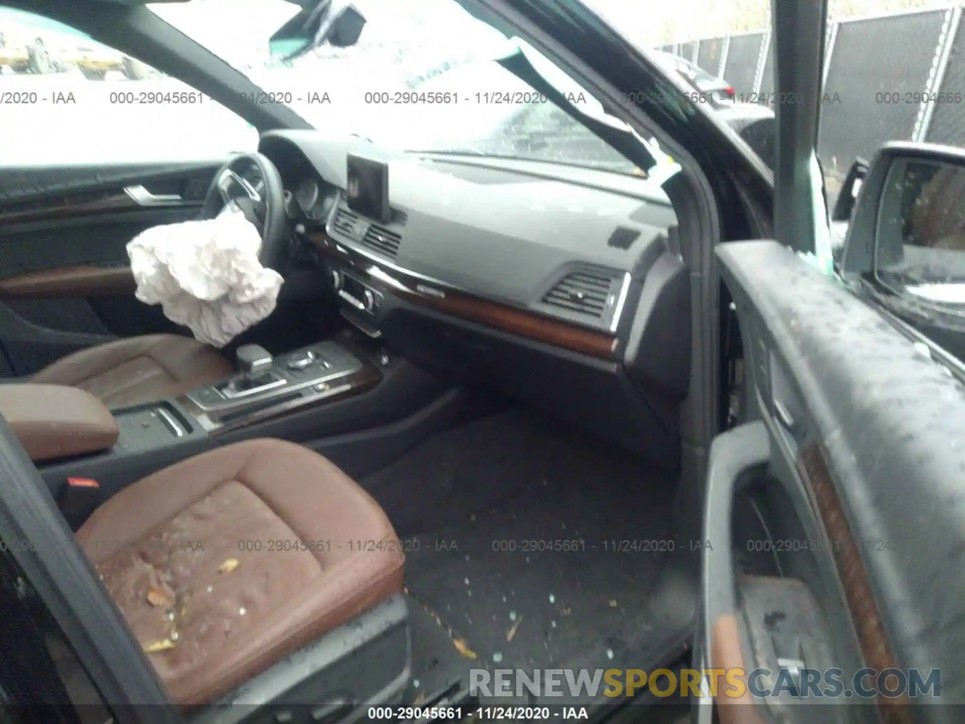 5 Photograph of a damaged car WA1ANAFY5L2056169 AUDI Q5 2020