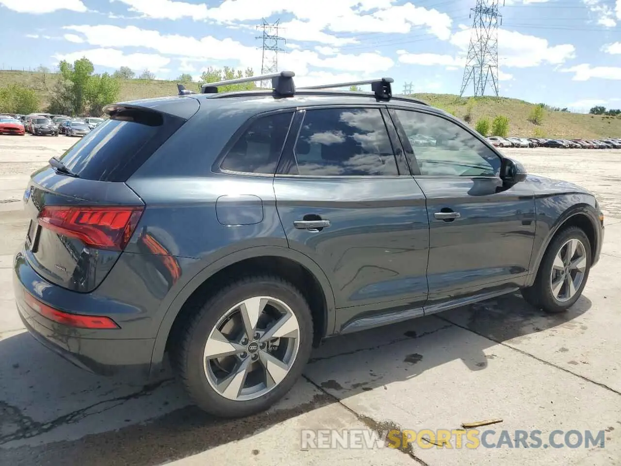 3 Photograph of a damaged car WA1ANAFY5L2091374 AUDI Q5 2020