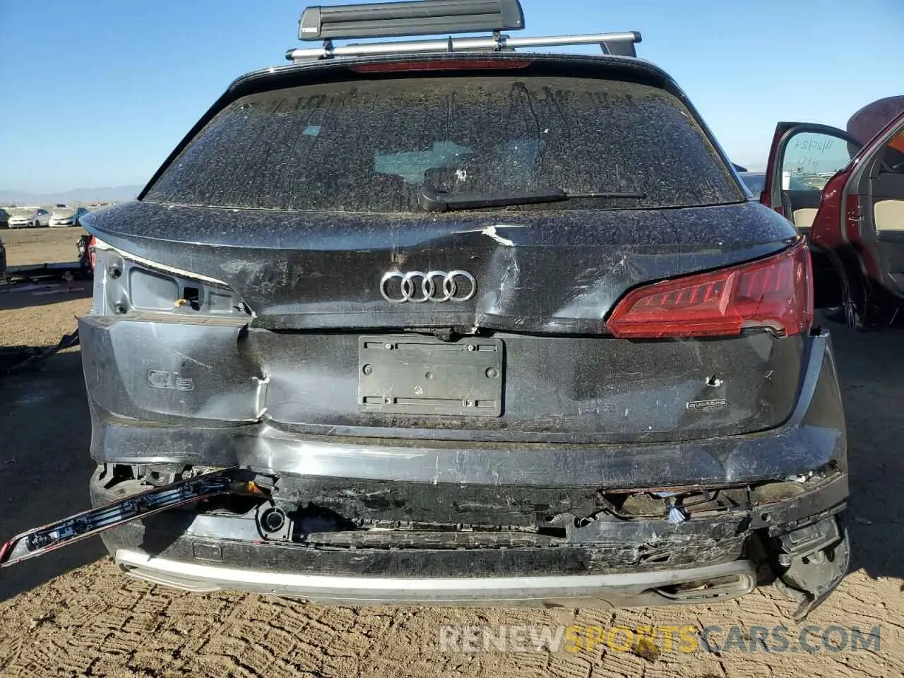 6 Photograph of a damaged car WA1ANAFY6L2043625 AUDI Q5 2020
