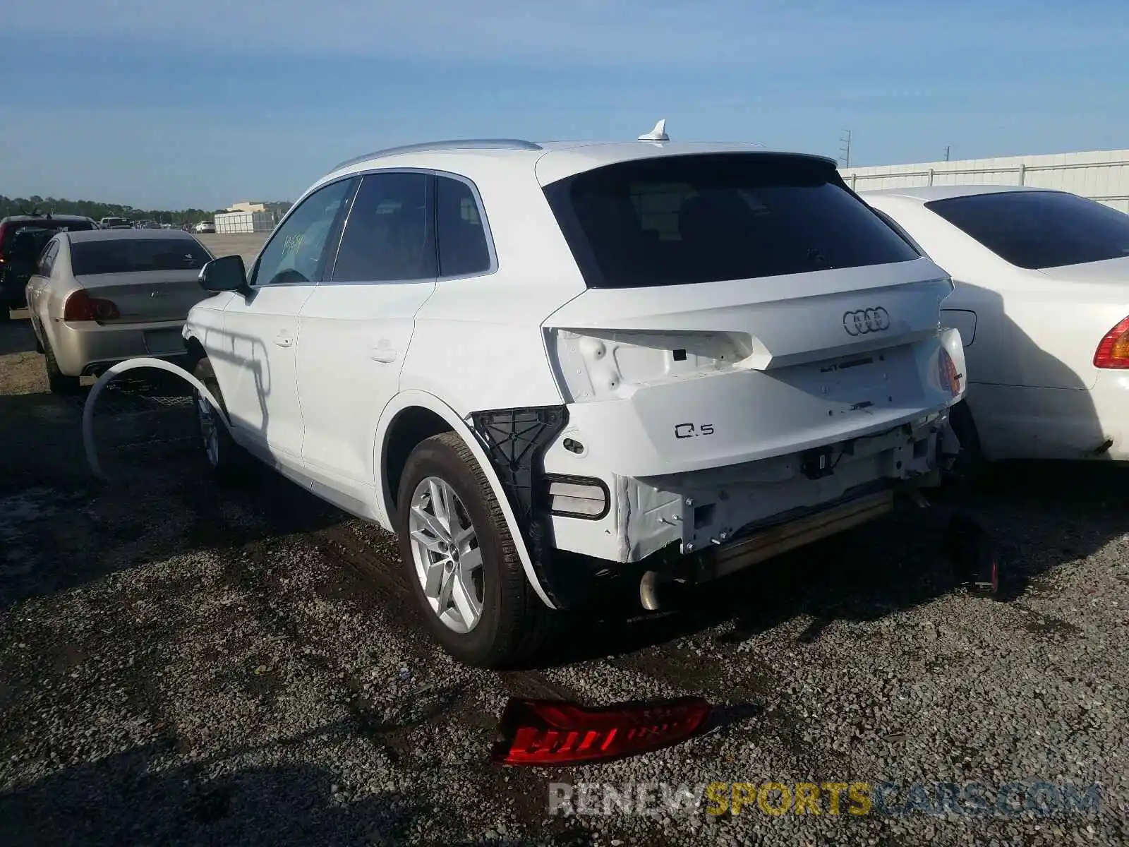 3 Photograph of a damaged car WA1ANAFY6L2067245 AUDI Q5 2020