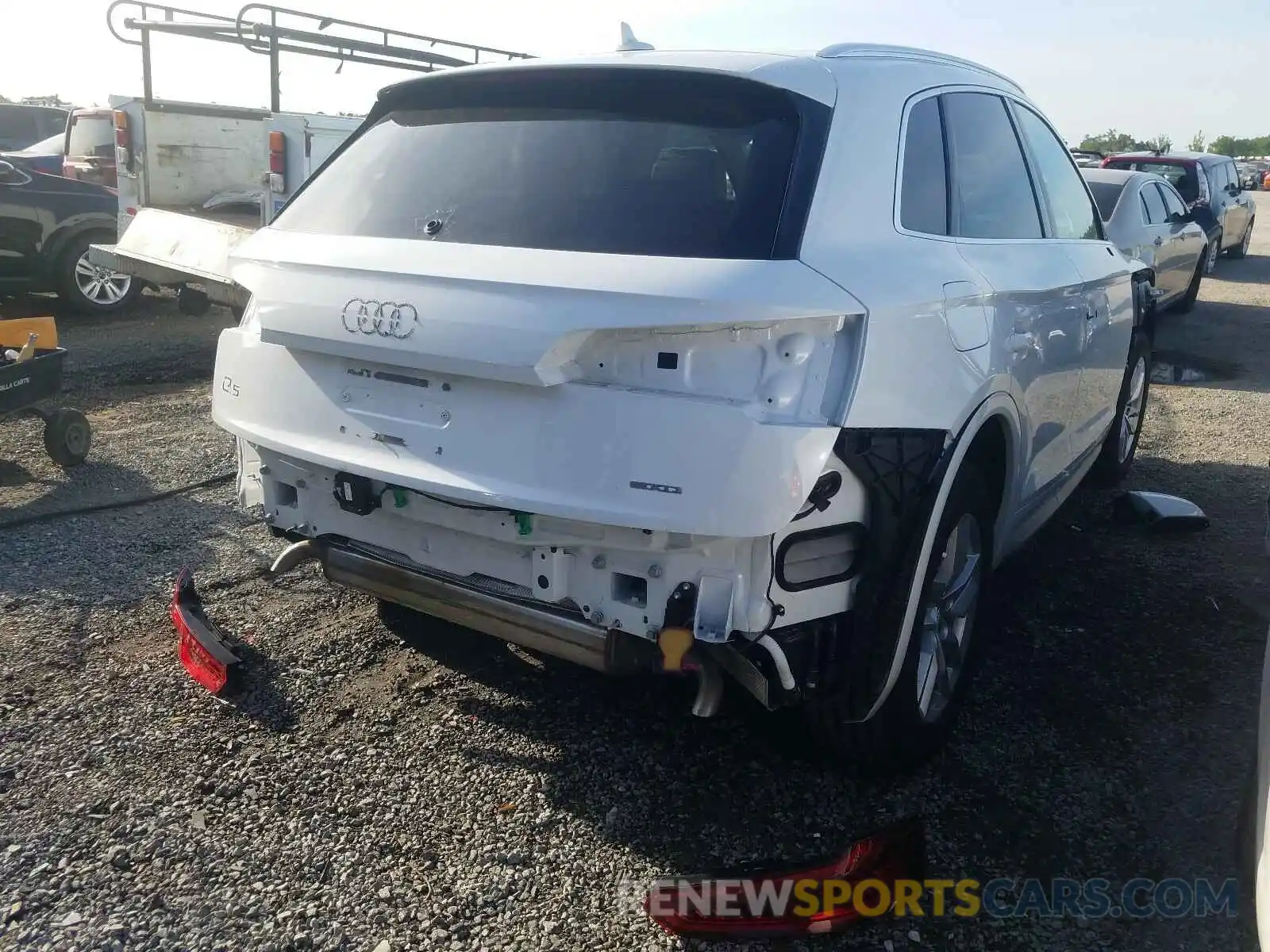 4 Photograph of a damaged car WA1ANAFY6L2067245 AUDI Q5 2020