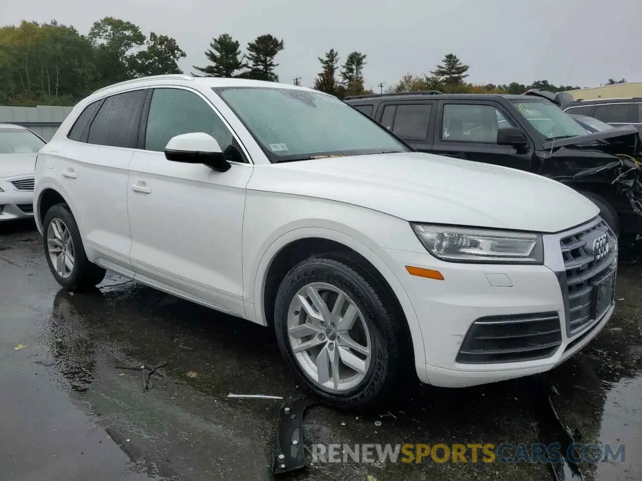 4 Photograph of a damaged car WA1ANAFY6L2070520 AUDI Q5 2020