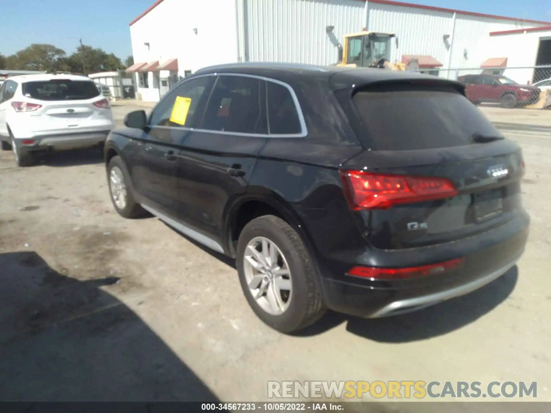 3 Photograph of a damaged car WA1ANAFY6L2073336 AUDI Q5 2020