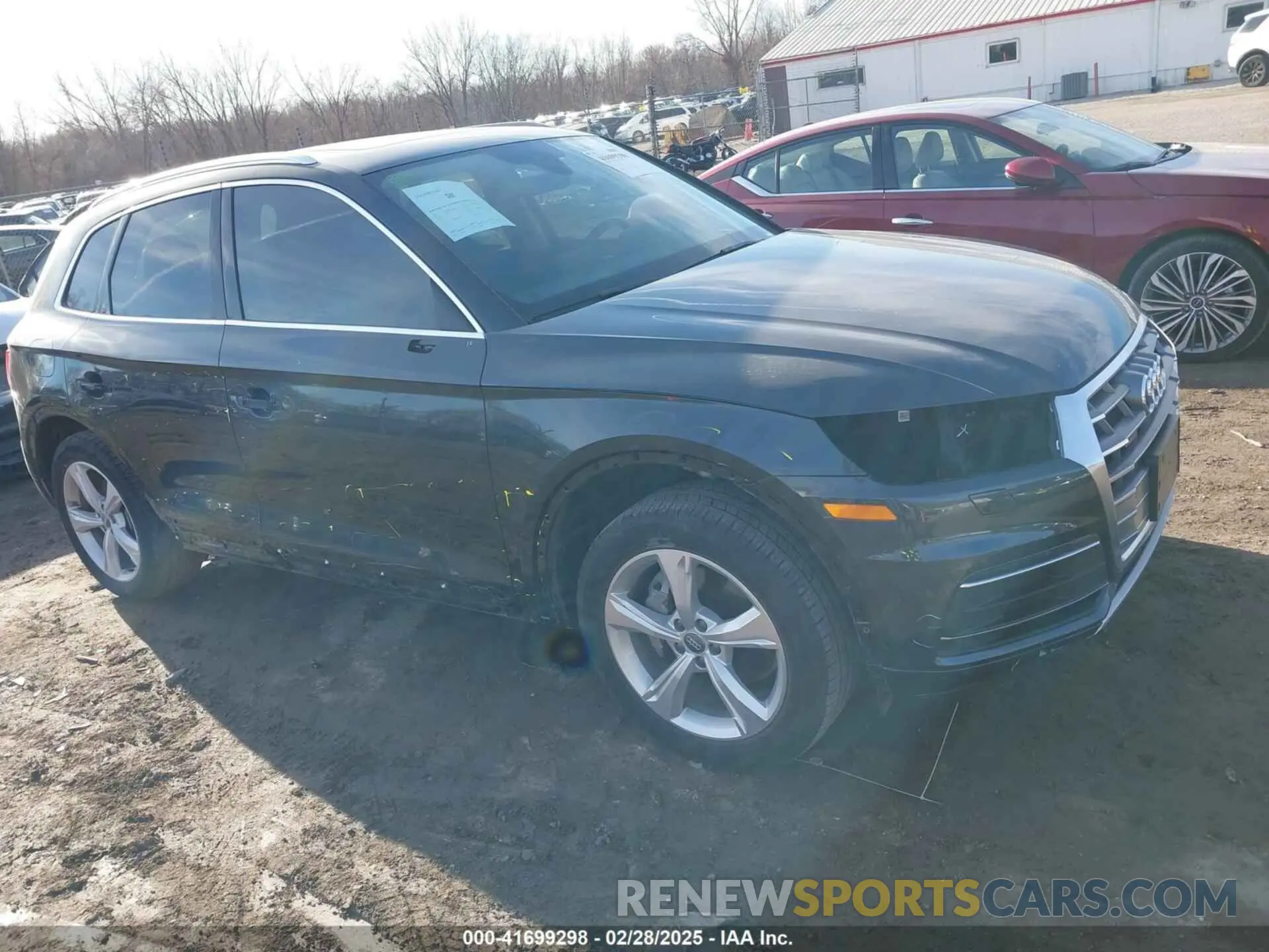 6 Photograph of a damaged car WA1ANAFY6L2083087 AUDI Q5 2020