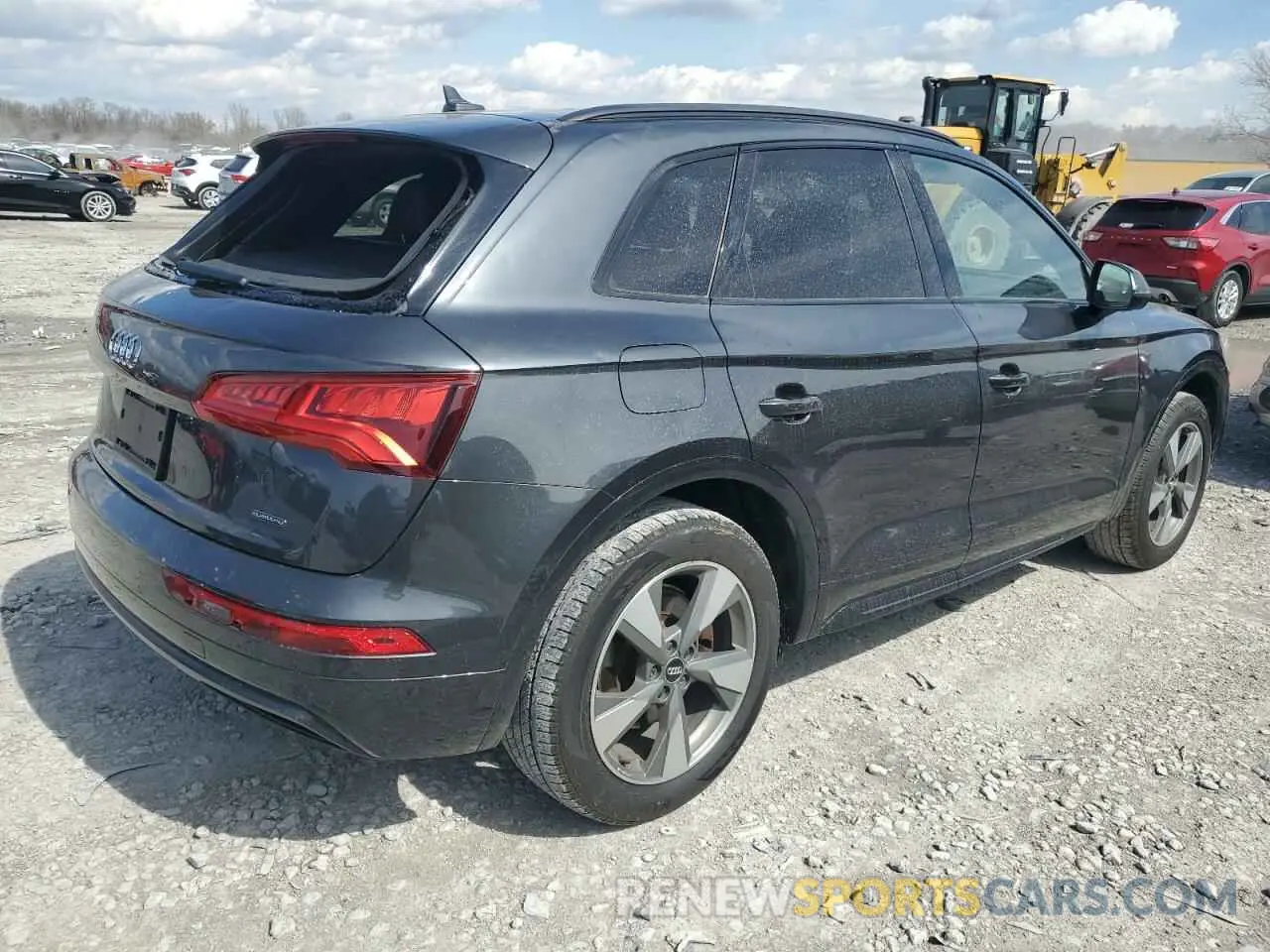 3 Photograph of a damaged car WA1ANAFY6L2112006 AUDI Q5 2020