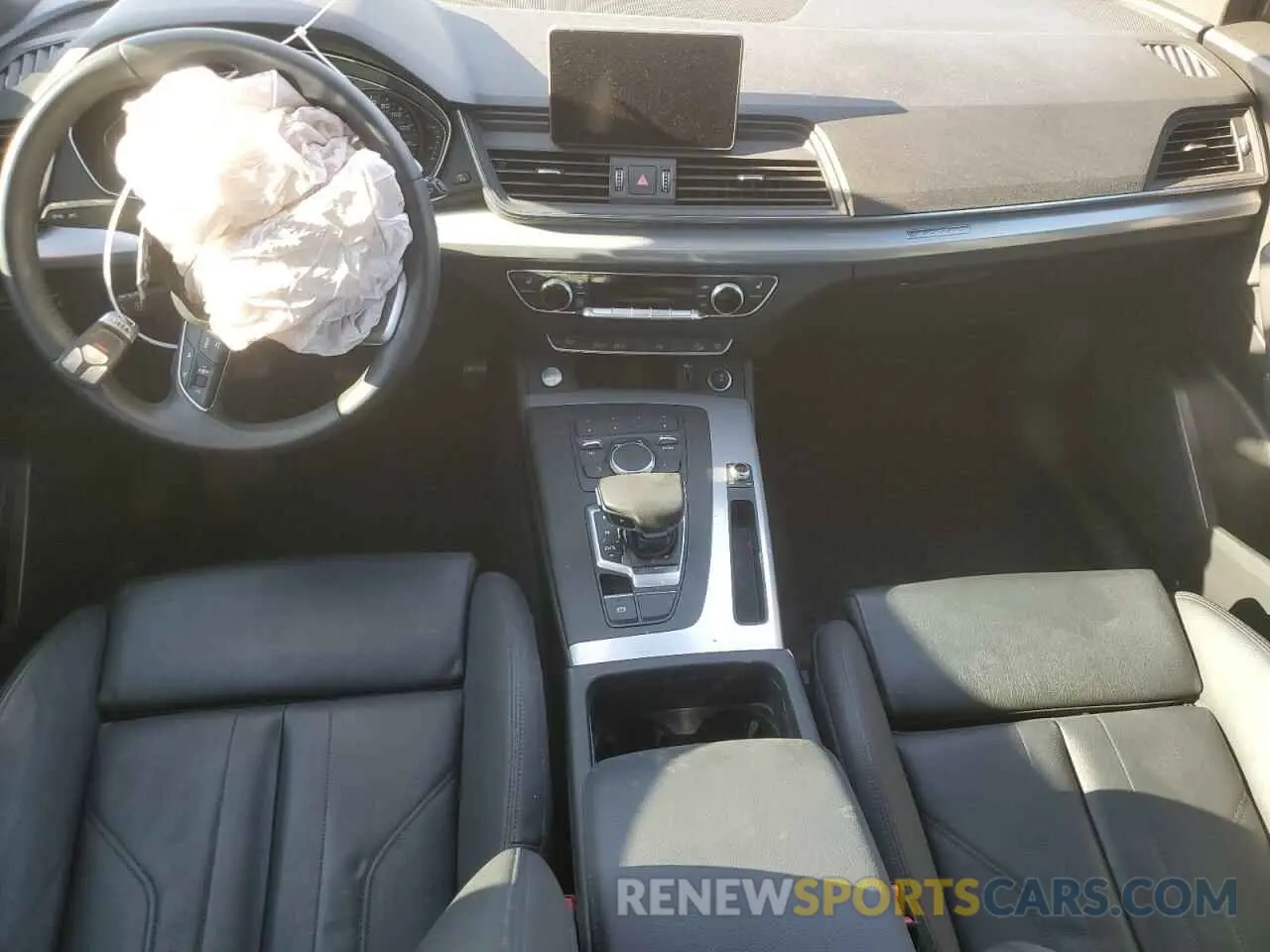 8 Photograph of a damaged car WA1ANAFY6L2112619 AUDI Q5 2020