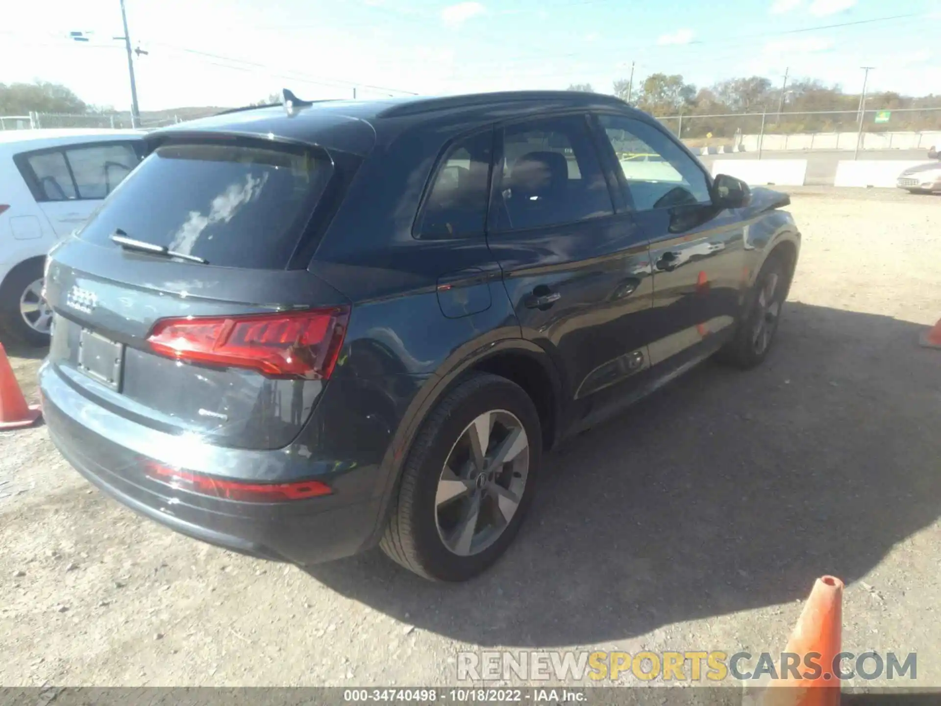 4 Photograph of a damaged car WA1ANAFY7L2104965 AUDI Q5 2020