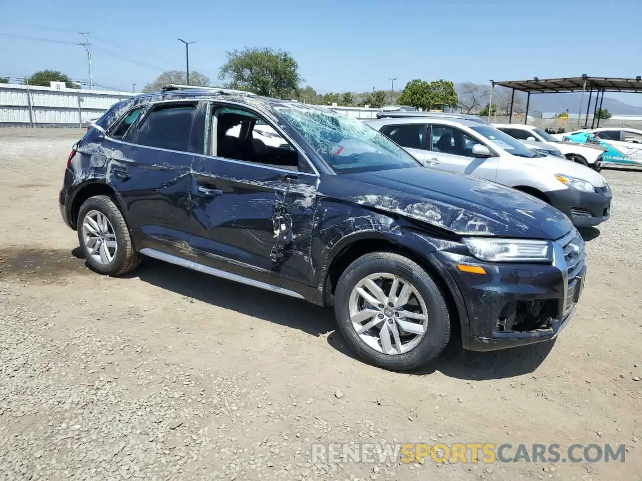 4 Photograph of a damaged car WA1ANAFY8L2016832 AUDI Q5 2020