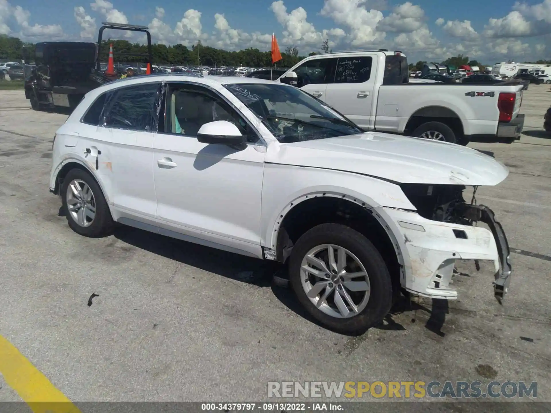 1 Photograph of a damaged car WA1ANAFY8L2031959 AUDI Q5 2020