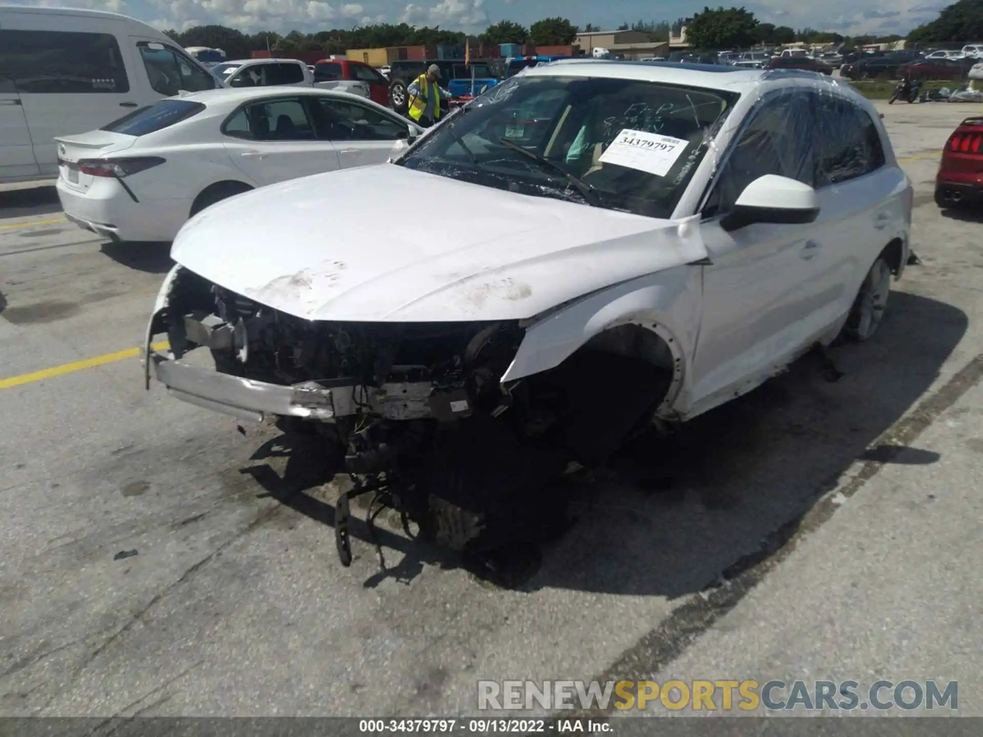 6 Photograph of a damaged car WA1ANAFY8L2031959 AUDI Q5 2020