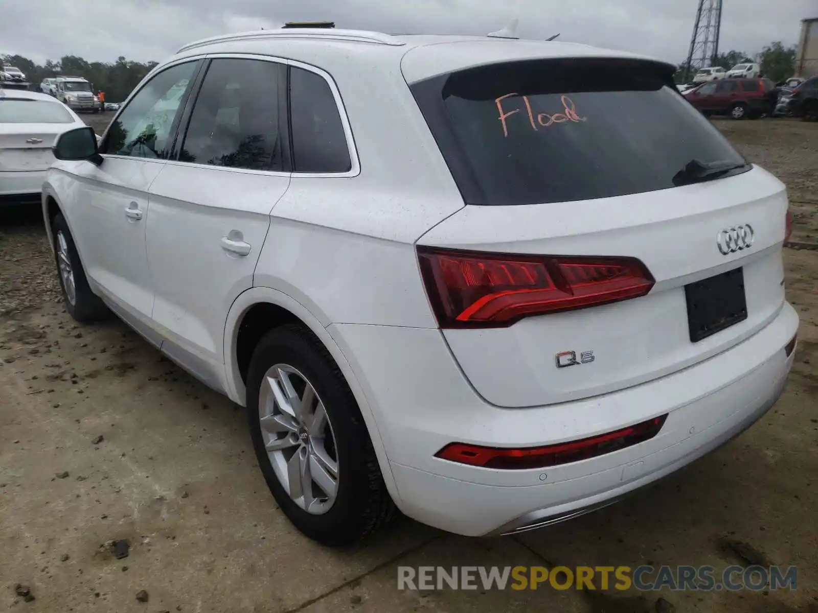 3 Photograph of a damaged car WA1ANAFY8L2071491 AUDI Q5 2020