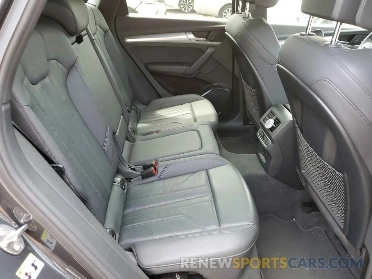 11 Photograph of a damaged car WA1ANAFY8L2078568 AUDI Q5 2020