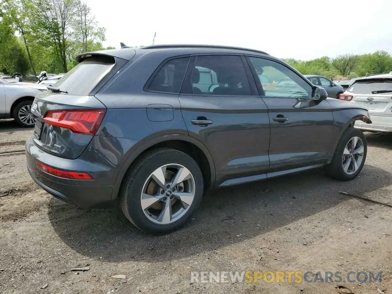 3 Photograph of a damaged car WA1ANAFY8L2078568 AUDI Q5 2020