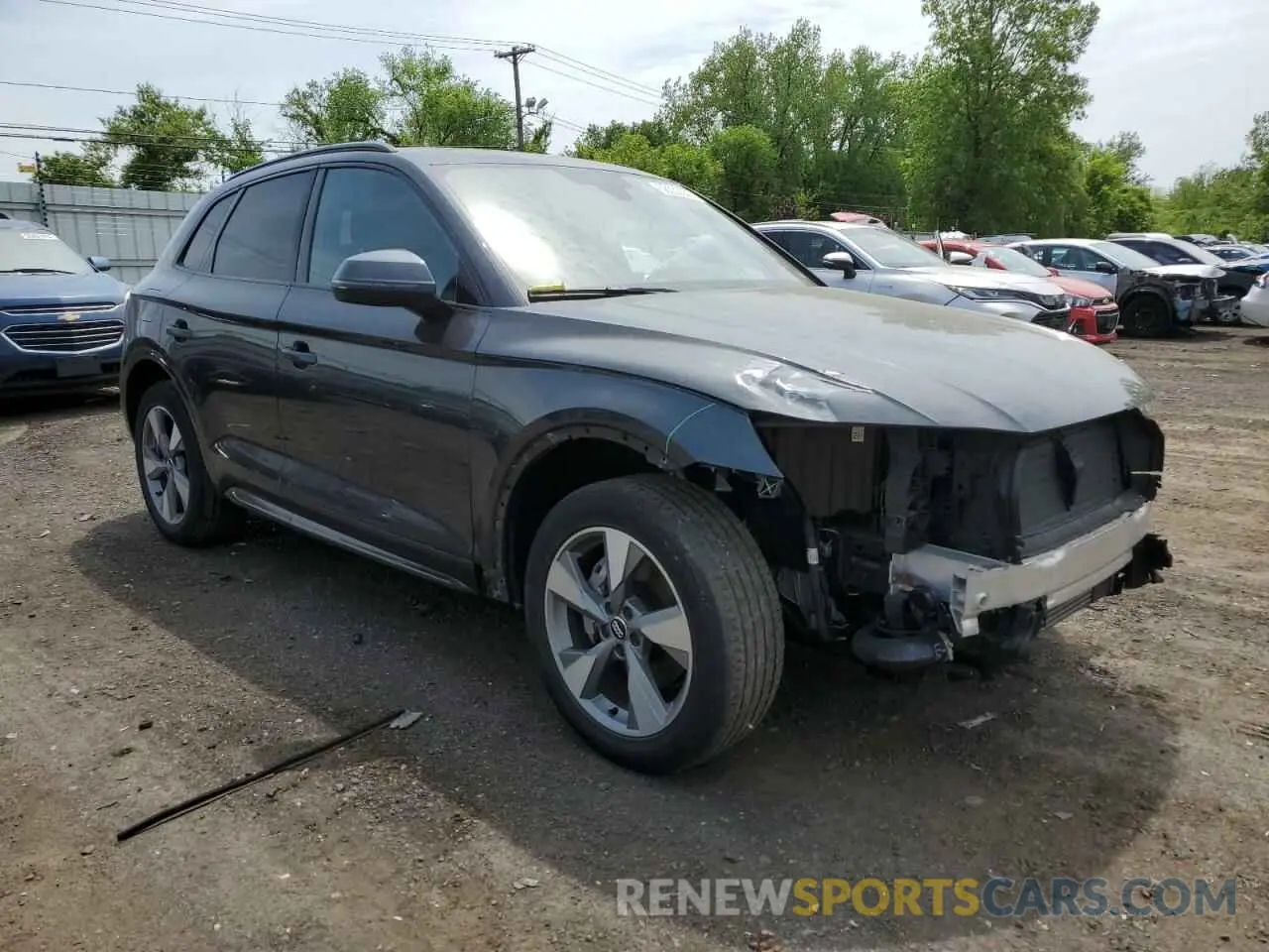 4 Photograph of a damaged car WA1ANAFY8L2078568 AUDI Q5 2020