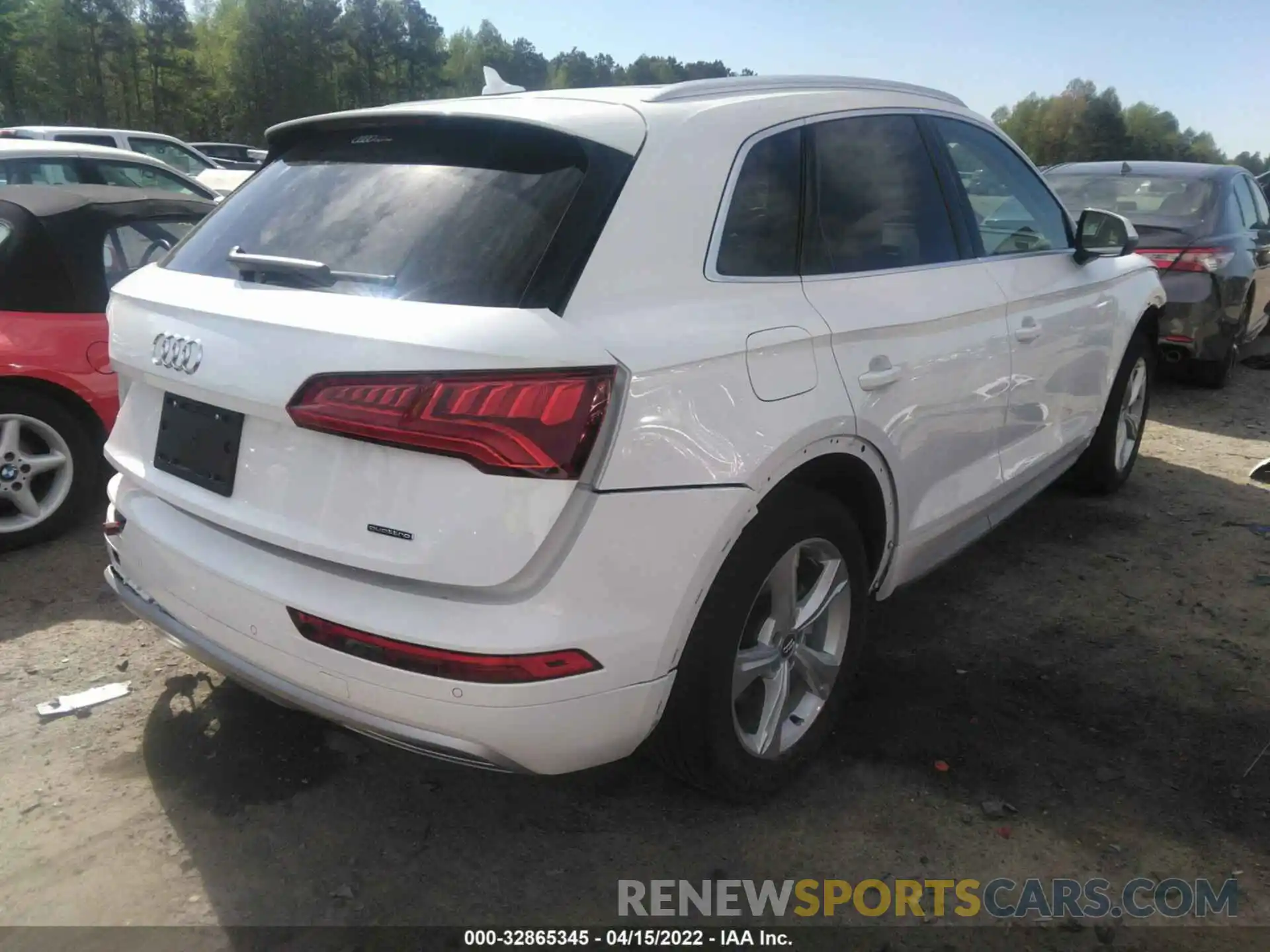 4 Photograph of a damaged car WA1ANAFY9L2022378 AUDI Q5 2020