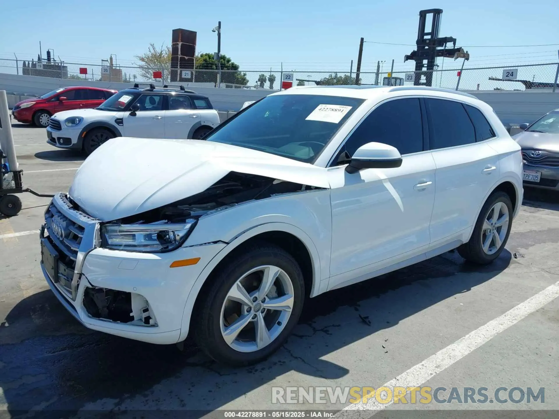 2 Photograph of a damaged car WA1ANAFY9L2029945 AUDI Q5 2020