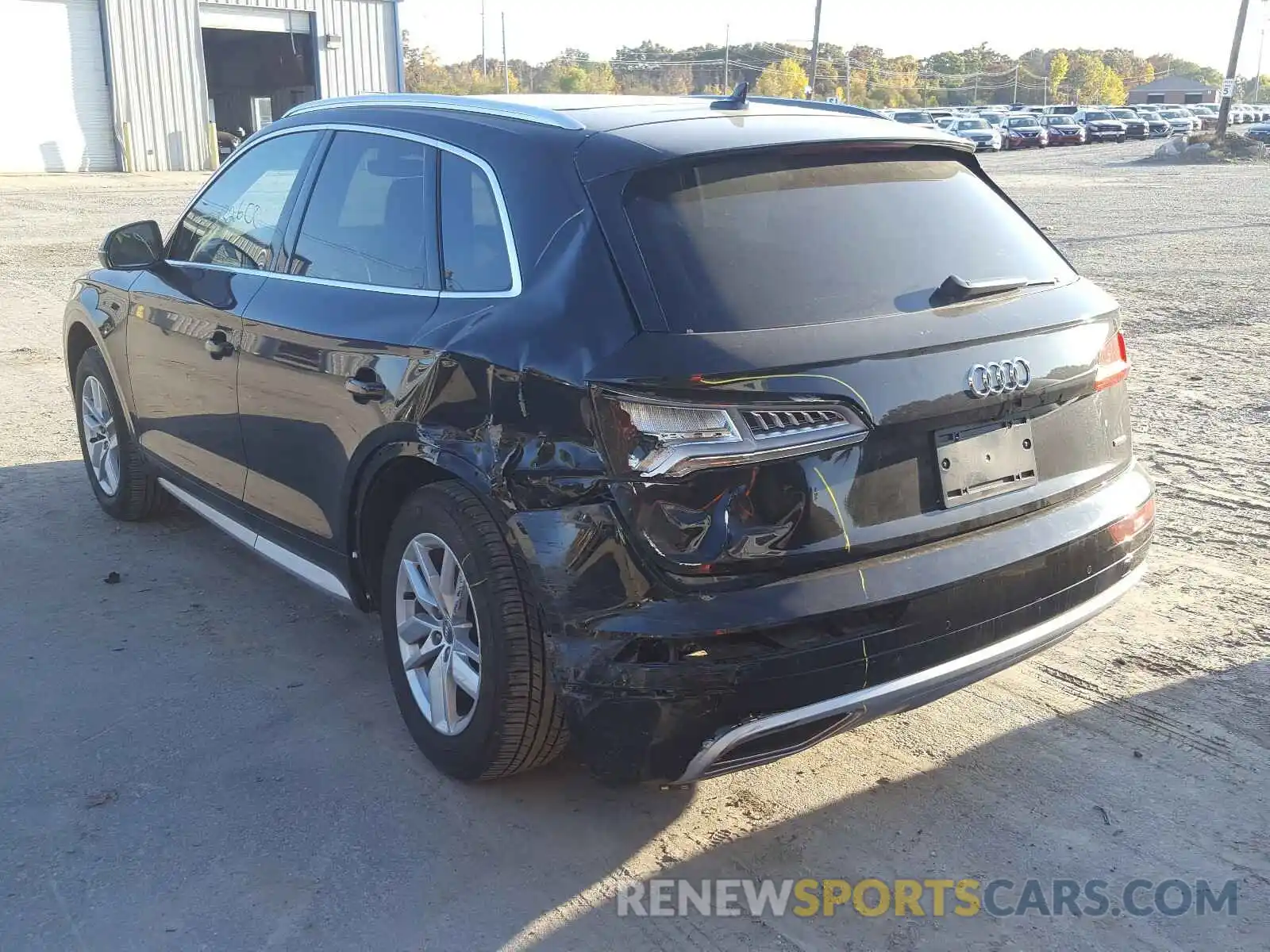 3 Photograph of a damaged car WA1ANAFY9L2036622 AUDI Q5 2020