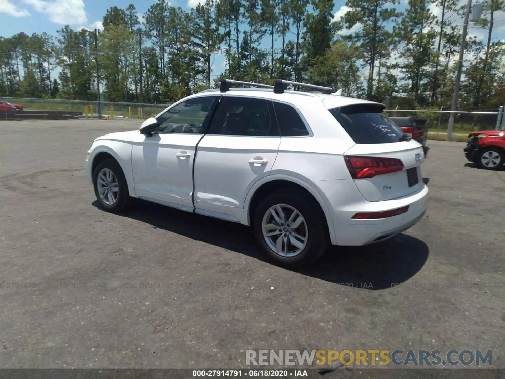 3 Photograph of a damaged car WA1ANAFY9L2041769 AUDI Q5 2020