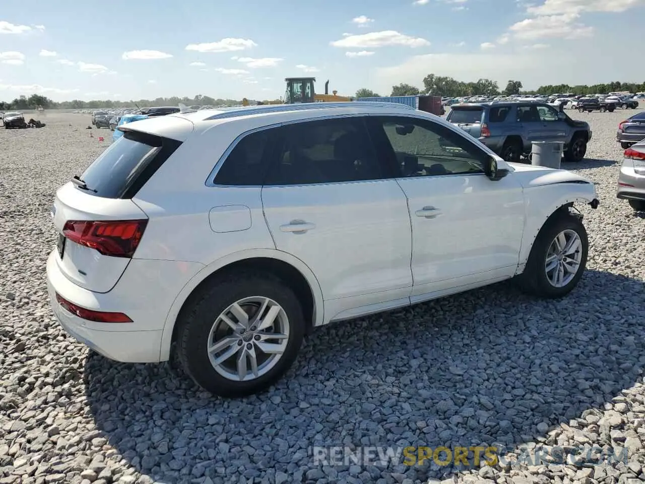3 Photograph of a damaged car WA1ANAFY9L2064002 AUDI Q5 2020