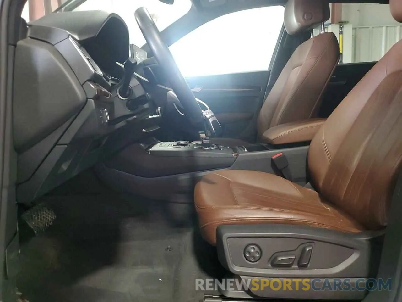7 Photograph of a damaged car WA1ANAFY9L2108953 AUDI Q5 2020