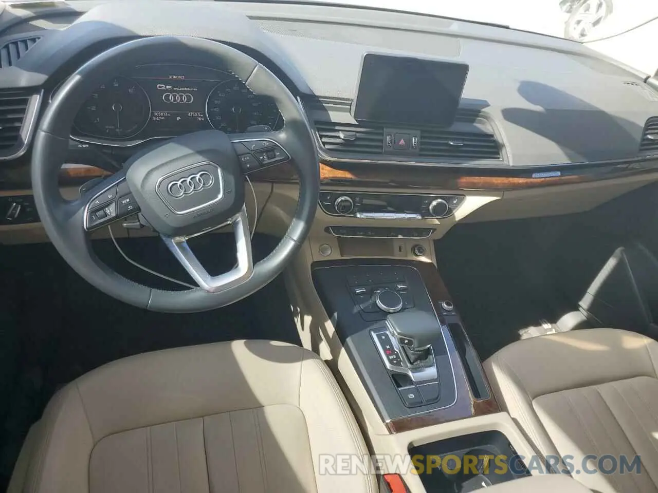 8 Photograph of a damaged car WA1ANAFY9L2113778 AUDI Q5 2020