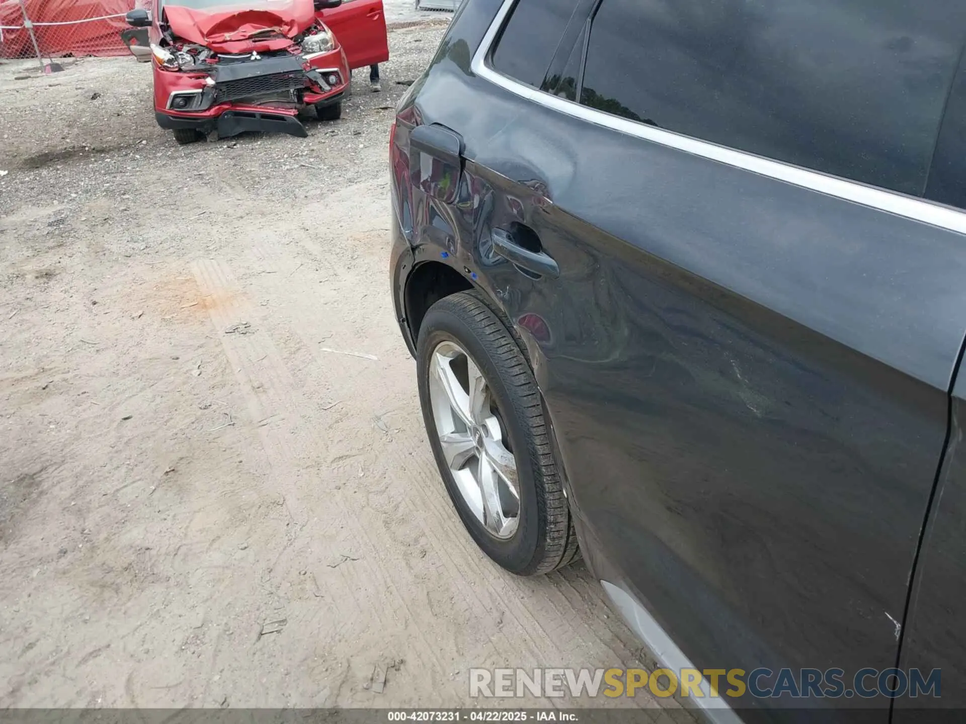 6 Photograph of a damaged car WA1ANAFYXL2084324 AUDI Q5 2020