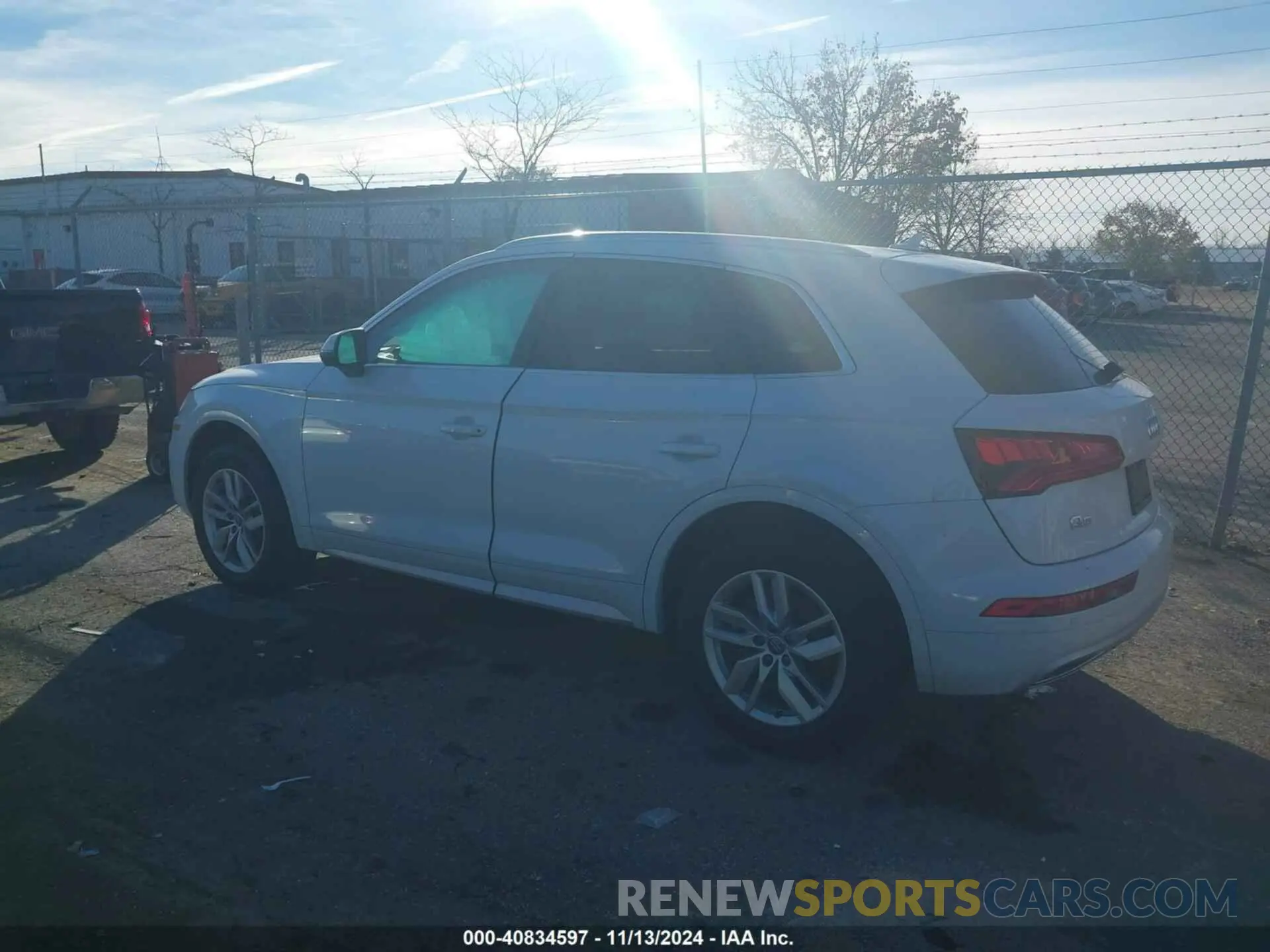 14 Photograph of a damaged car WA1ANAFYXL2094674 AUDI Q5 2020