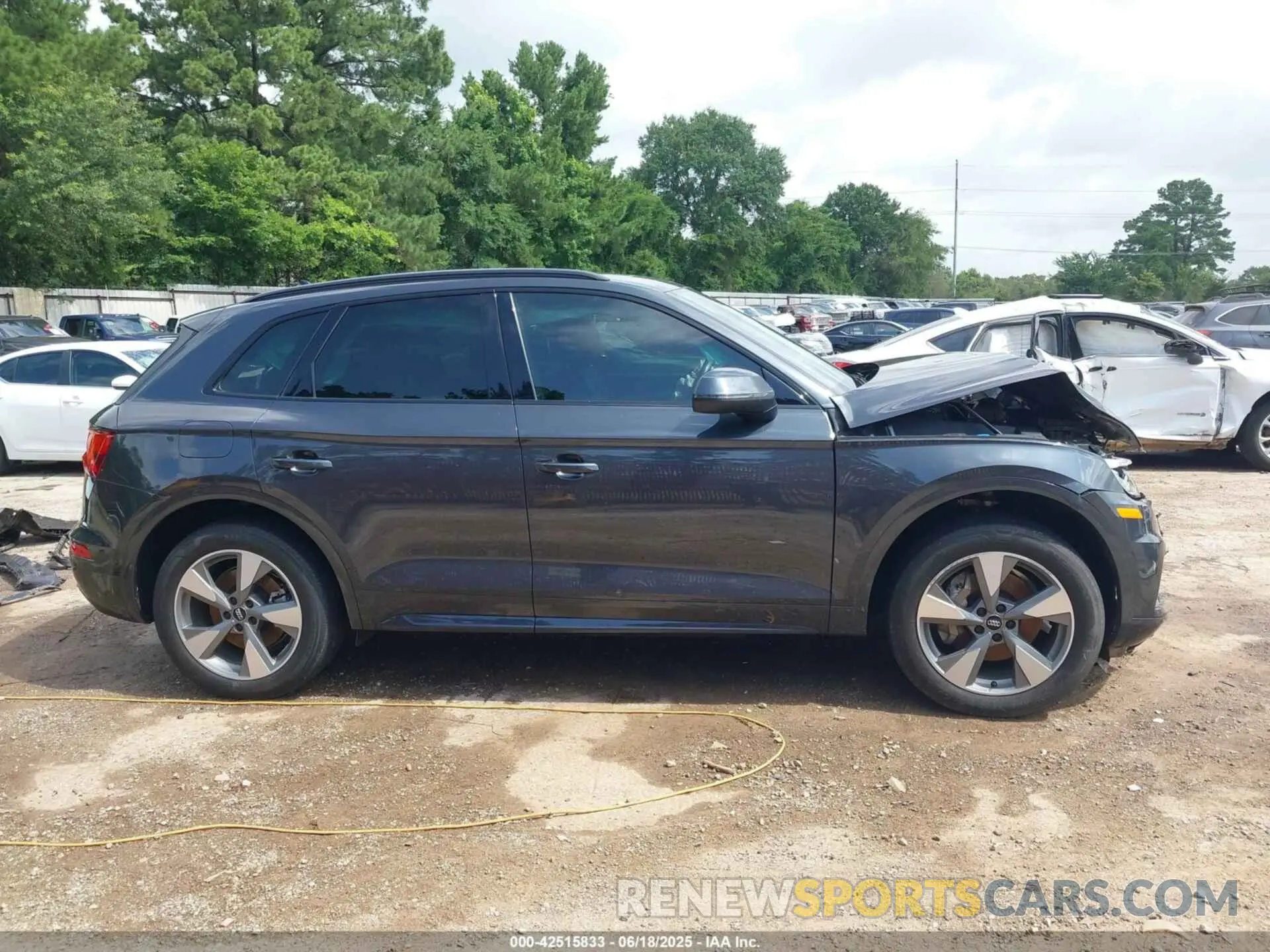 14 Photograph of a damaged car WA1ANASY7L2112421 AUDI Q5 2020