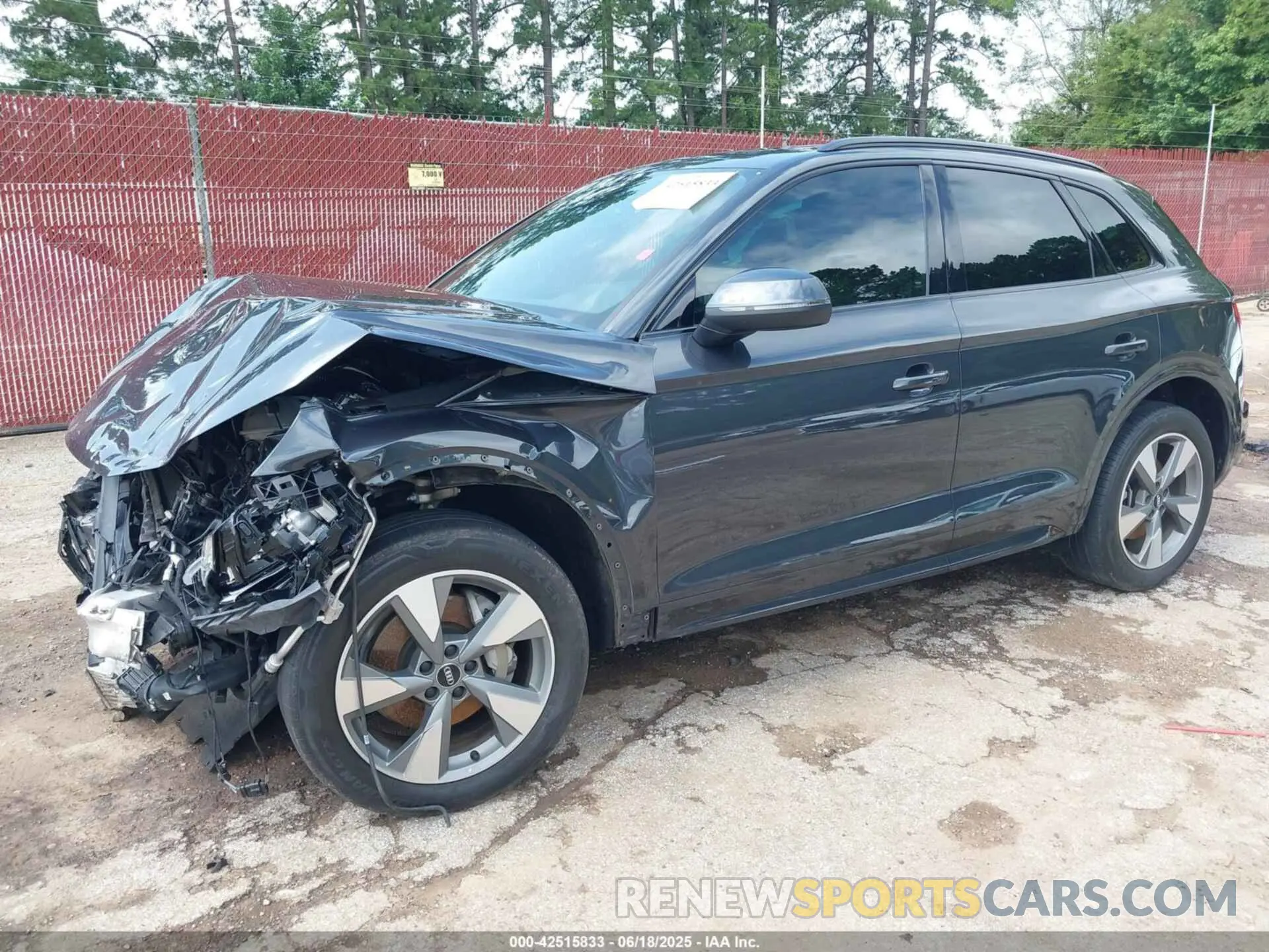 2 Photograph of a damaged car WA1ANASY7L2112421 AUDI Q5 2020