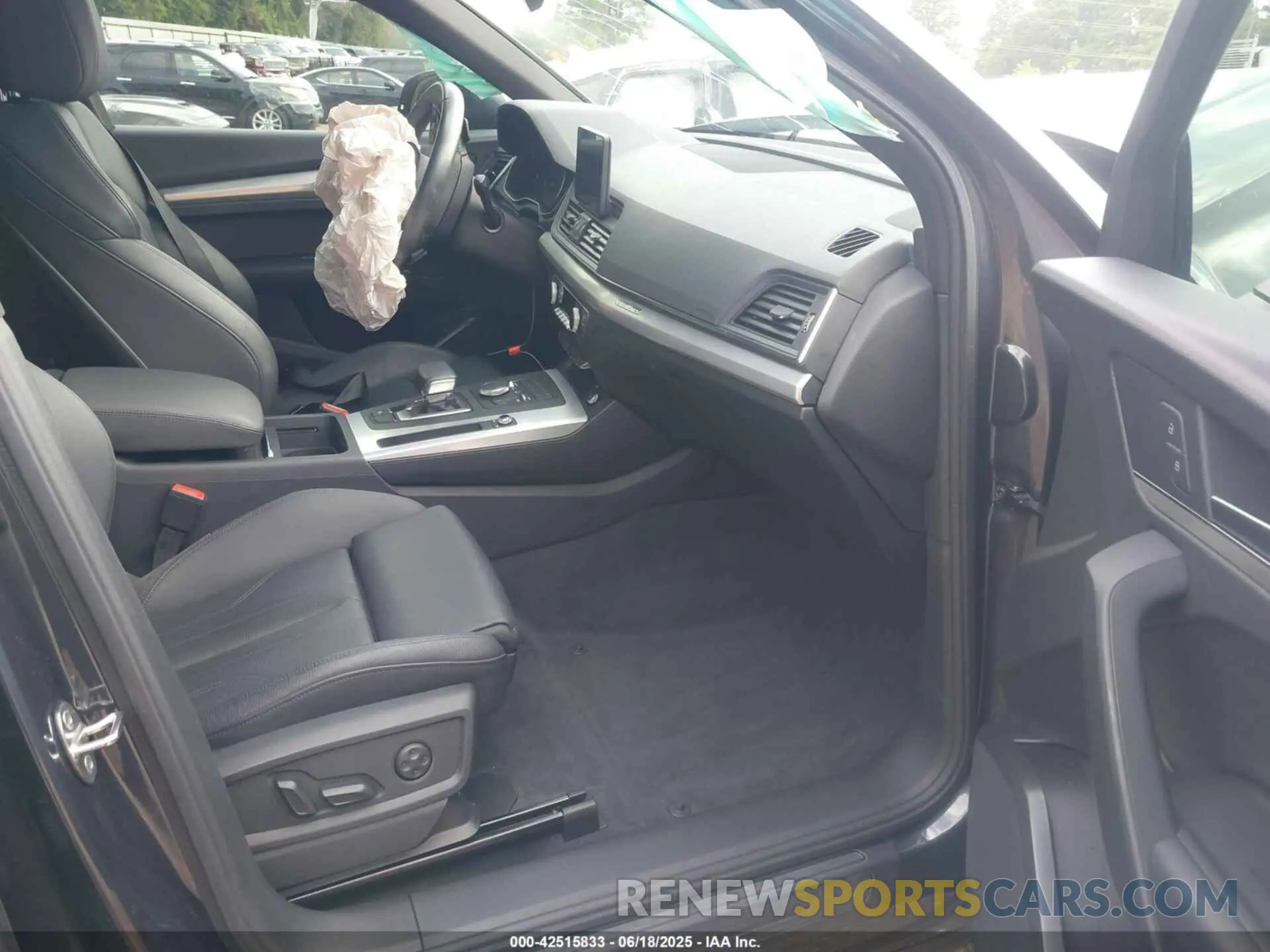 5 Photograph of a damaged car WA1ANASY7L2112421 AUDI Q5 2020
