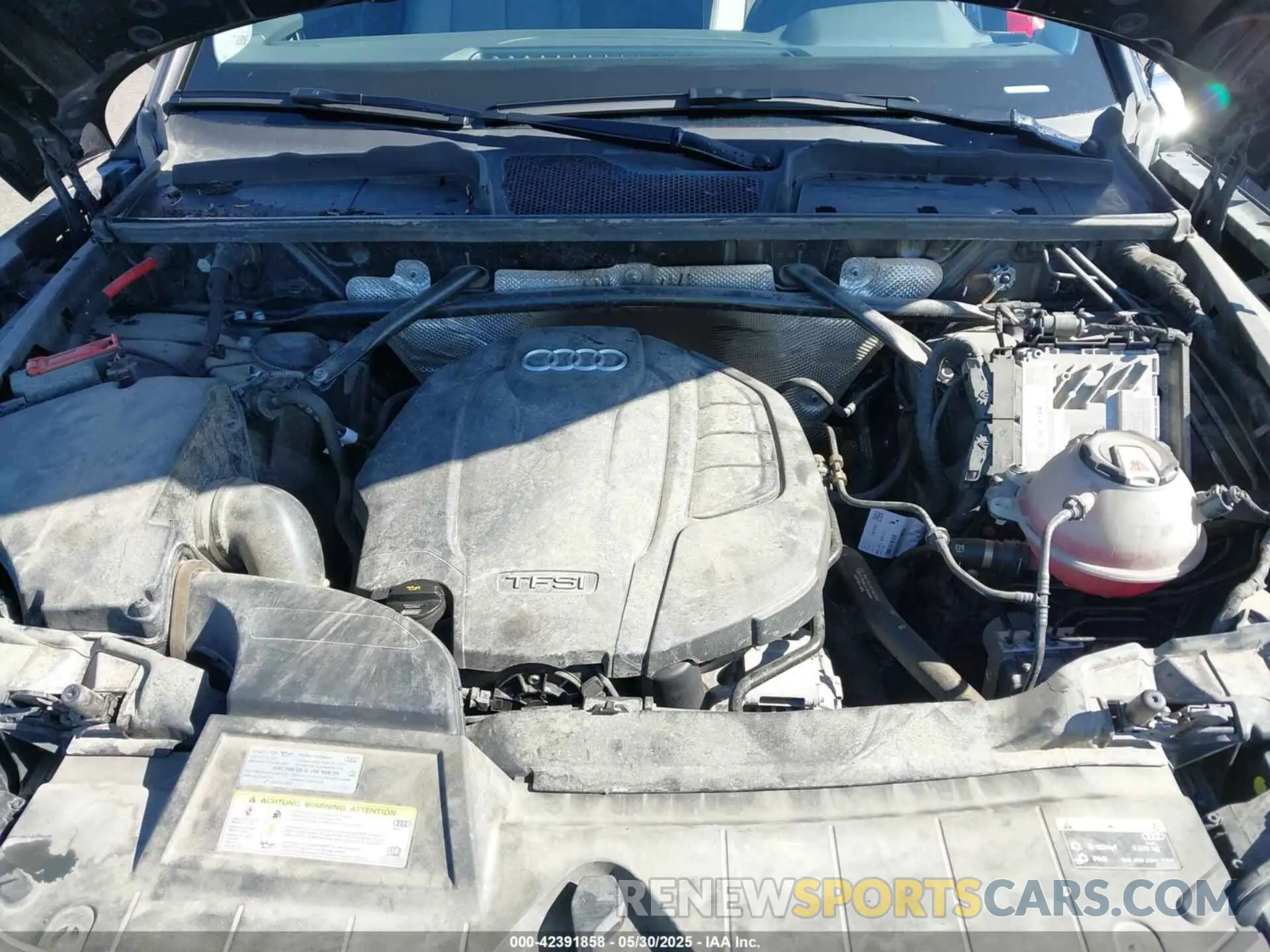 10 Photograph of a damaged car WA1BNAFY0L2020863 AUDI Q5 2020