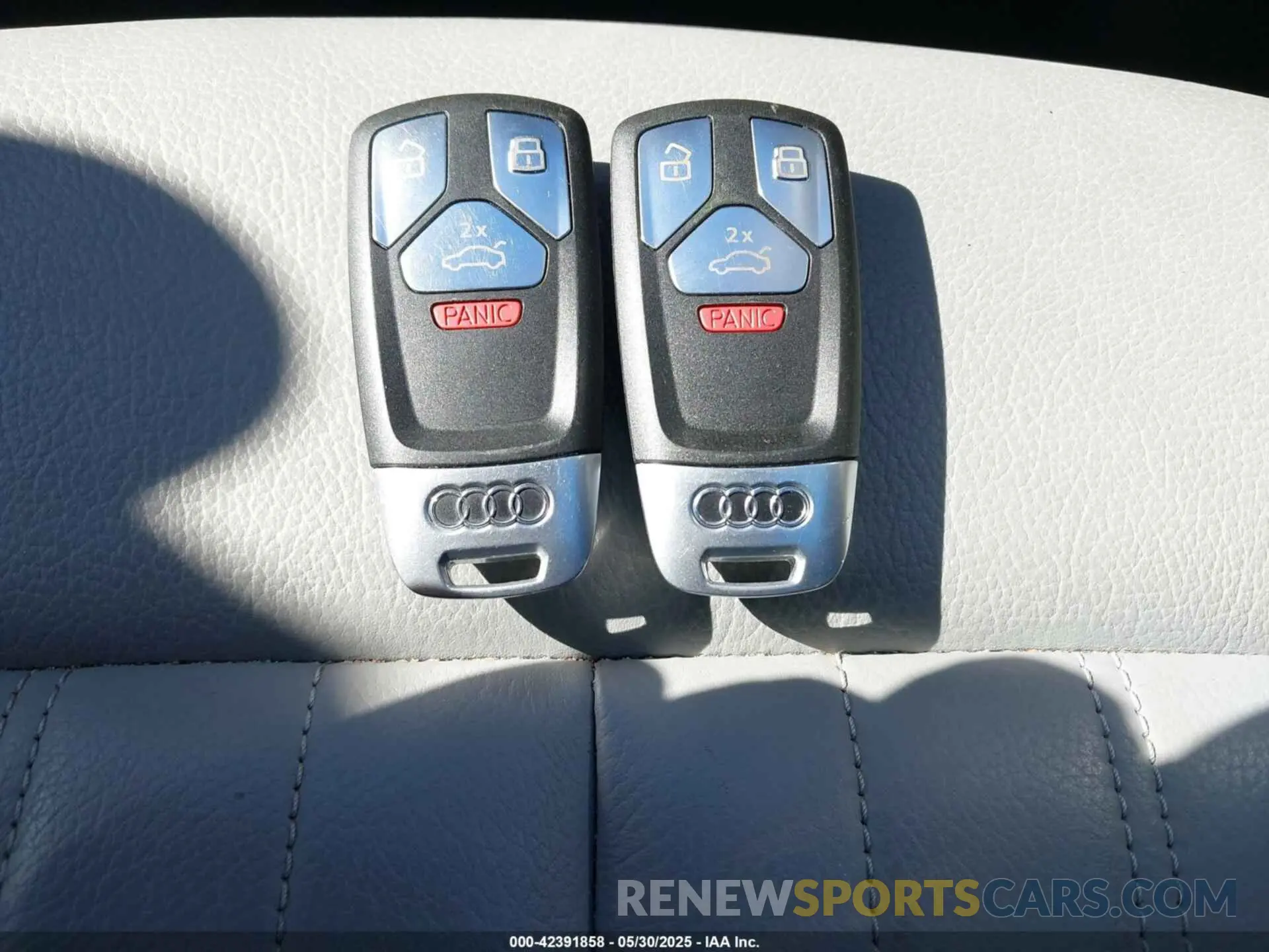 11 Photograph of a damaged car WA1BNAFY0L2020863 AUDI Q5 2020