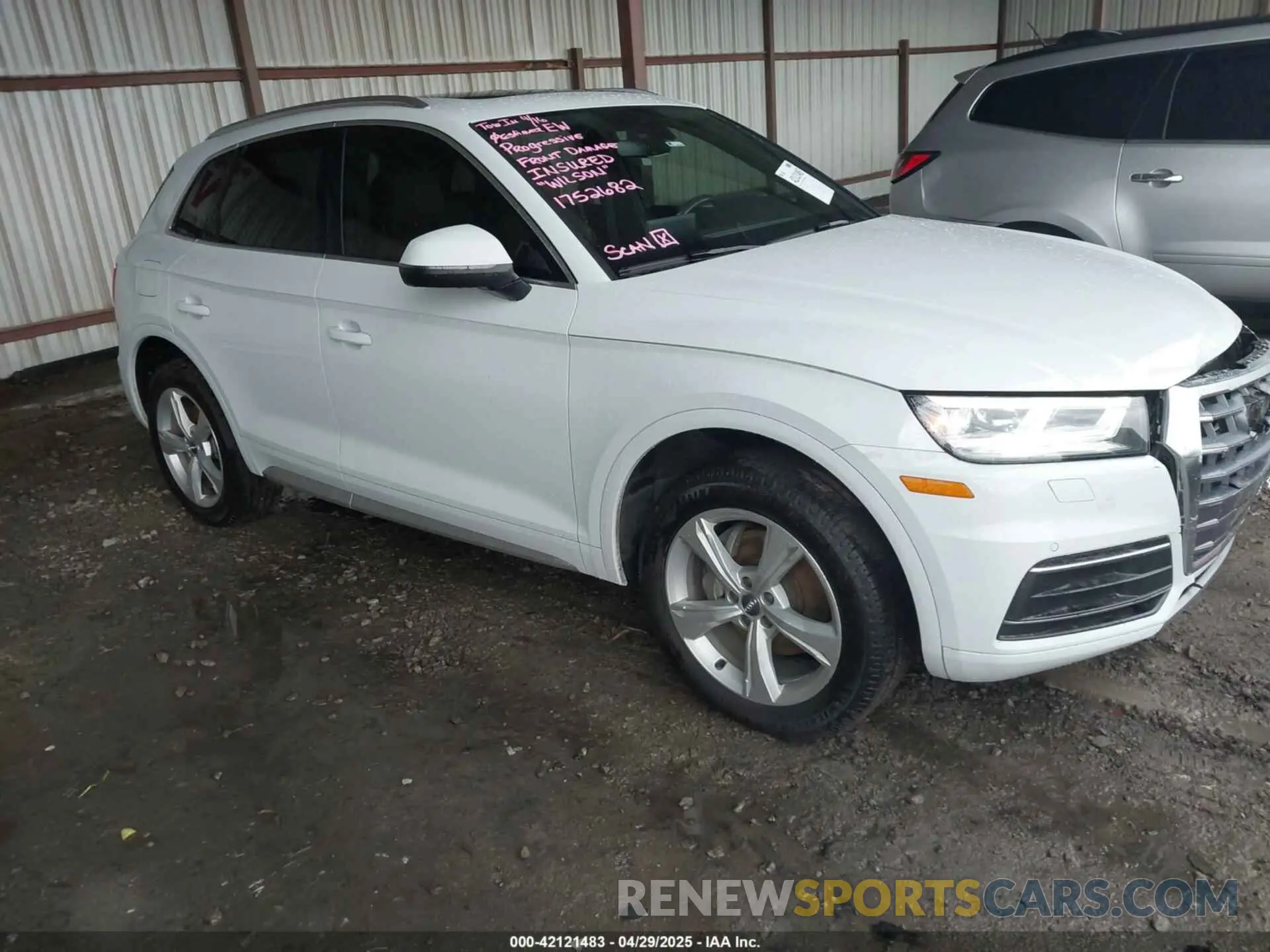 1 Photograph of a damaged car WA1BNAFY0L2105010 AUDI Q5 2020