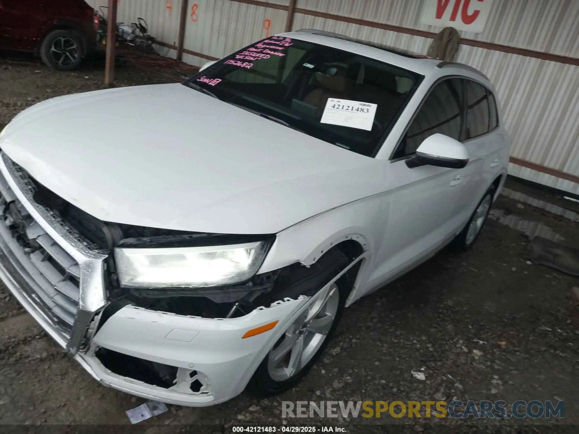 2 Photograph of a damaged car WA1BNAFY0L2105010 AUDI Q5 2020