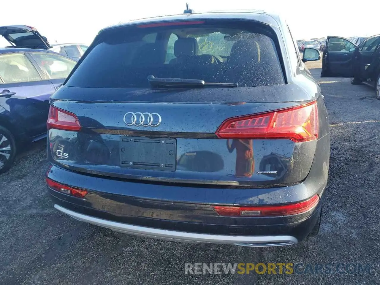 6 Photograph of a damaged car WA1BNAFY1L2014005 AUDI Q5 2020