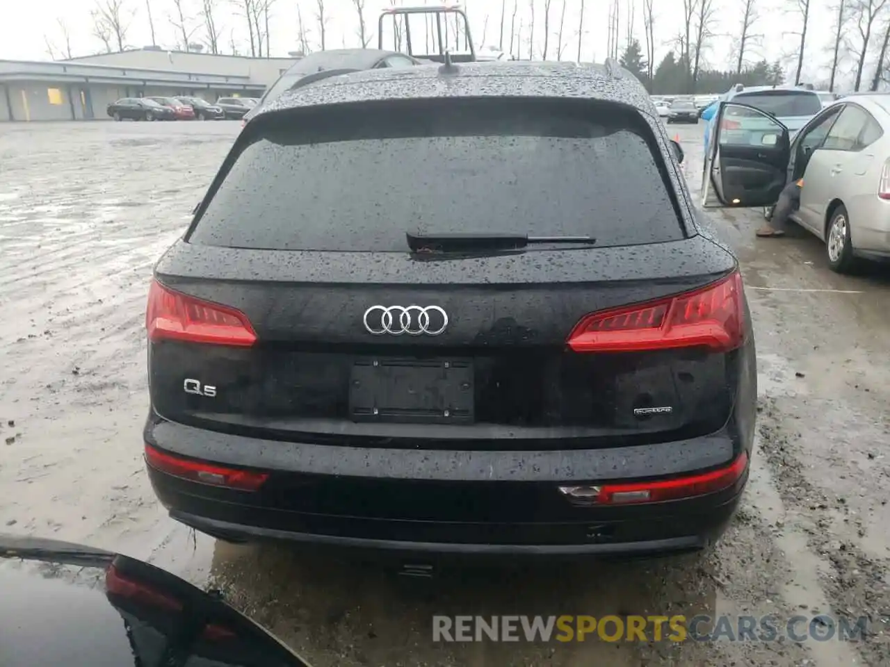 6 Photograph of a damaged car WA1BNAFY1L2062037 AUDI Q5 2020