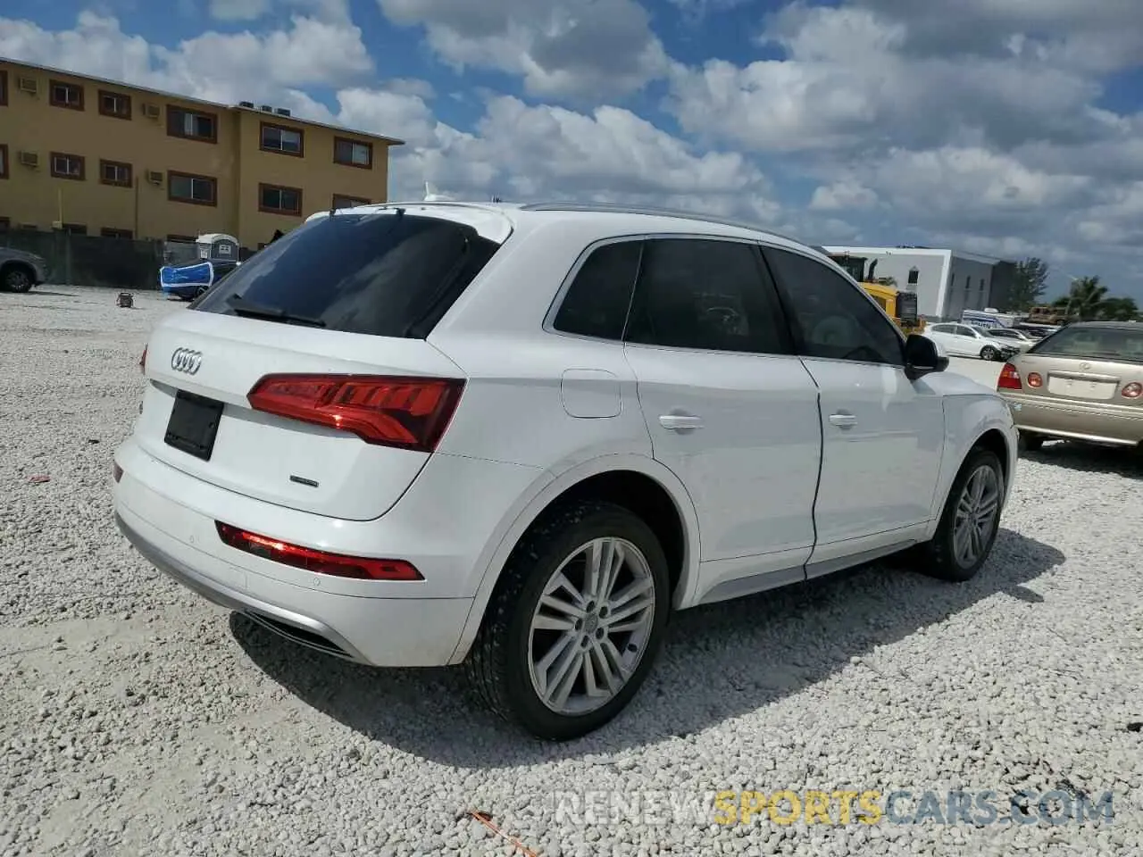 3 Photograph of a damaged car WA1BNAFY2L2054786 AUDI Q5 2020